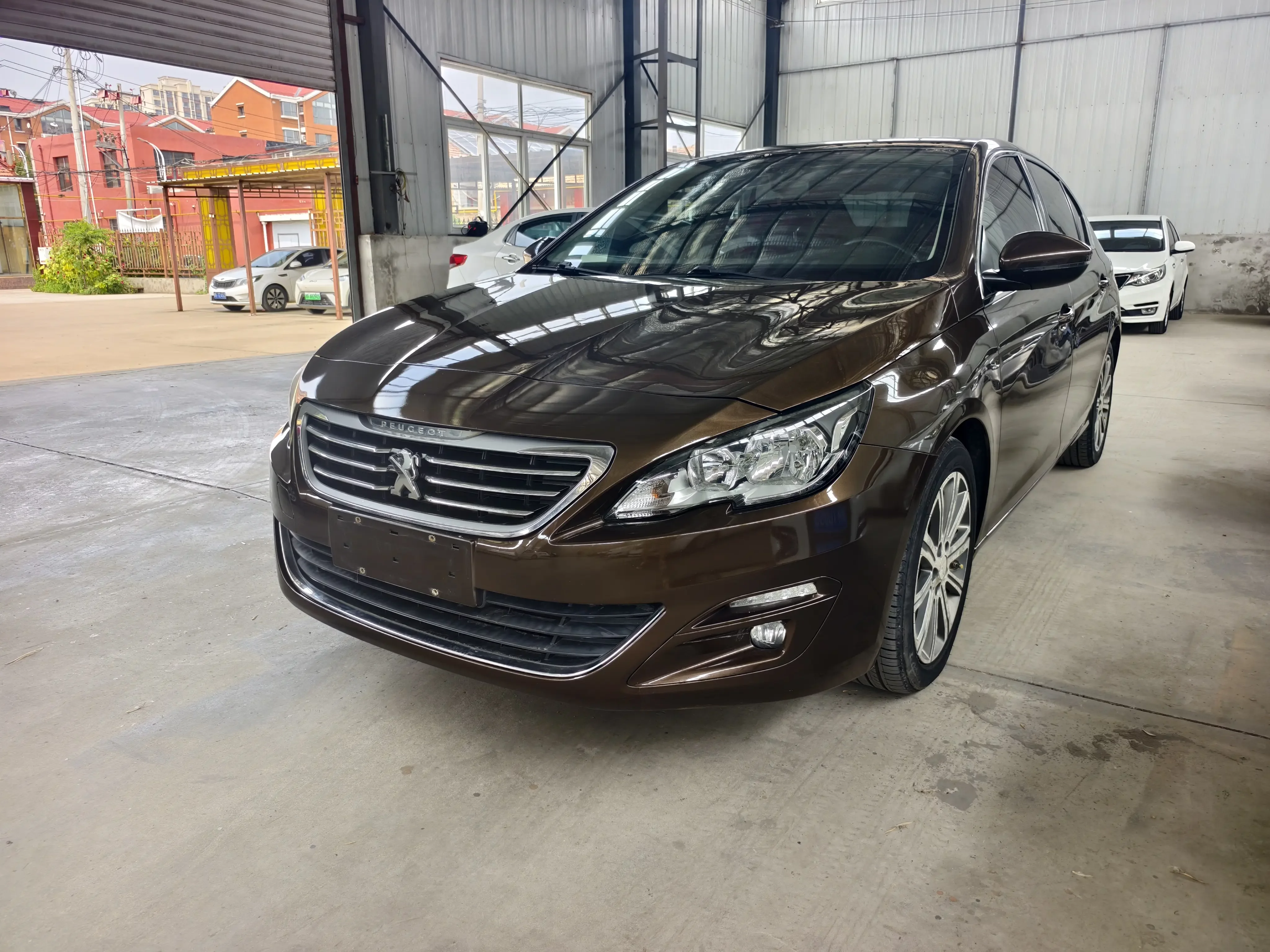 Peugeot 408