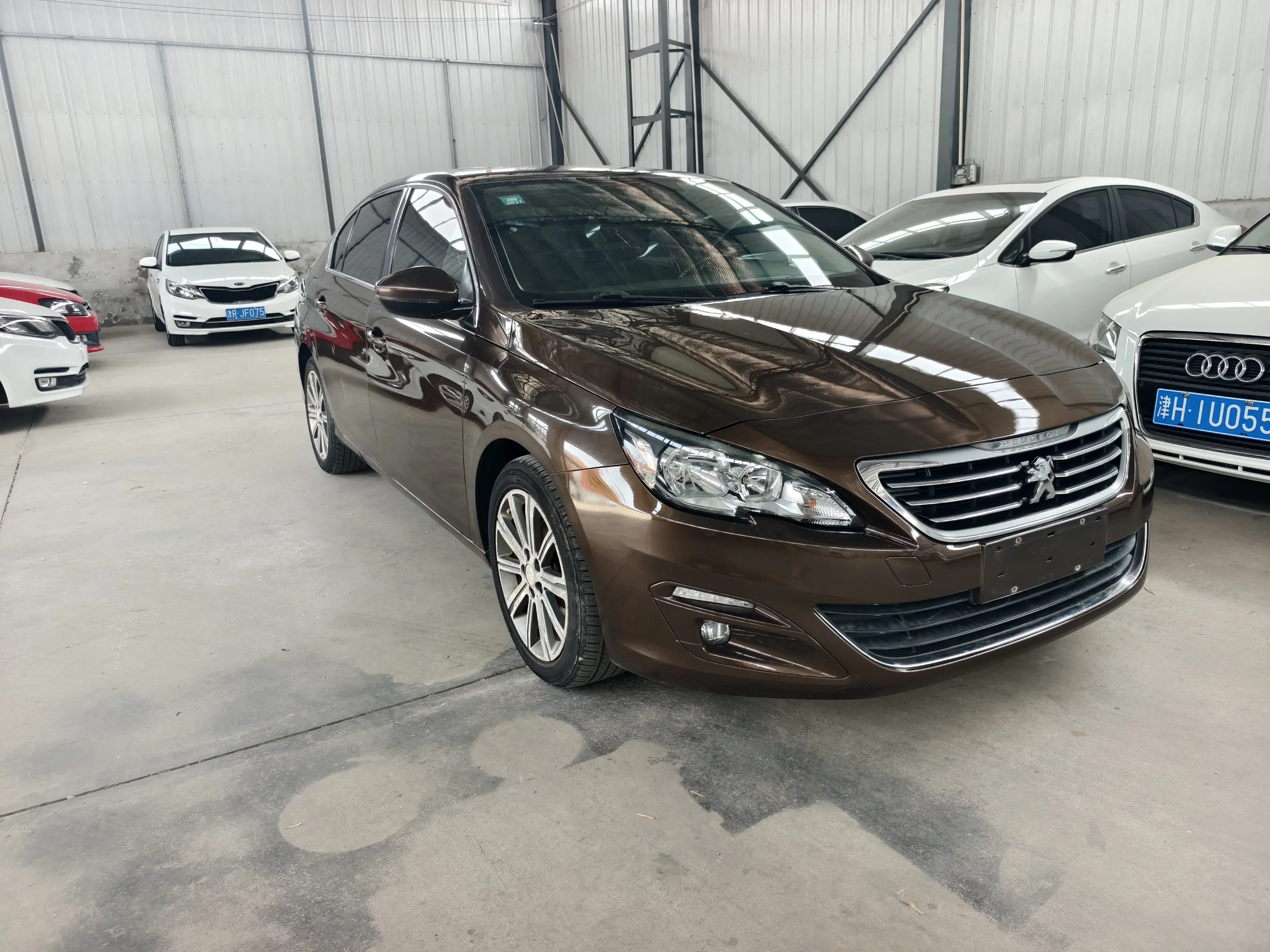 Peugeot 408