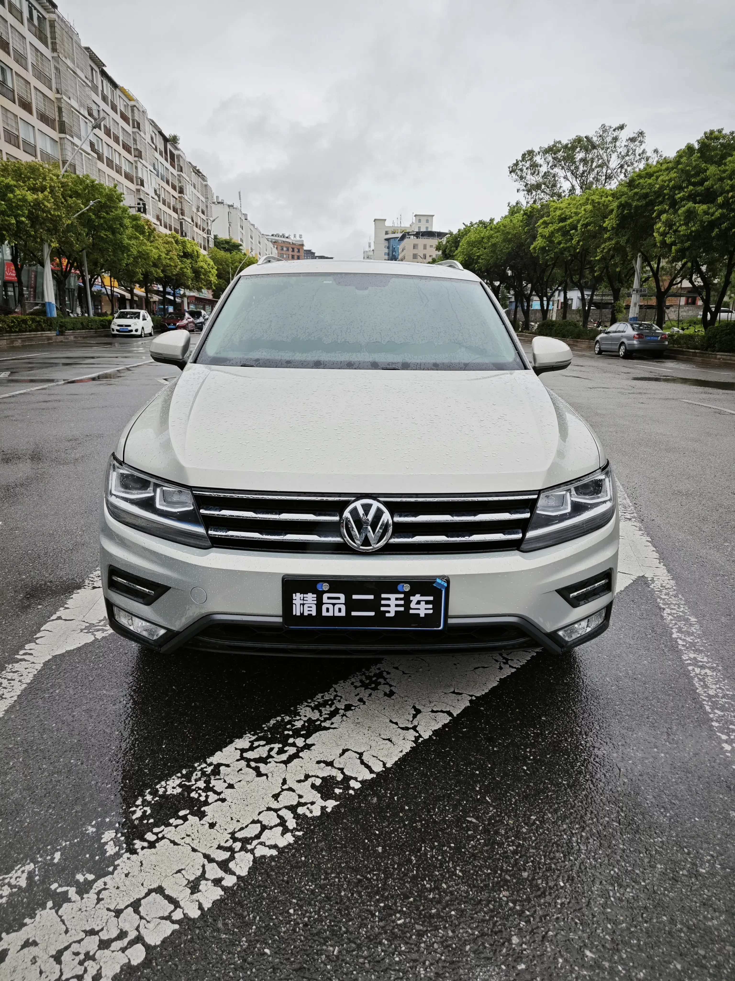 Volkswagen Tiguan L