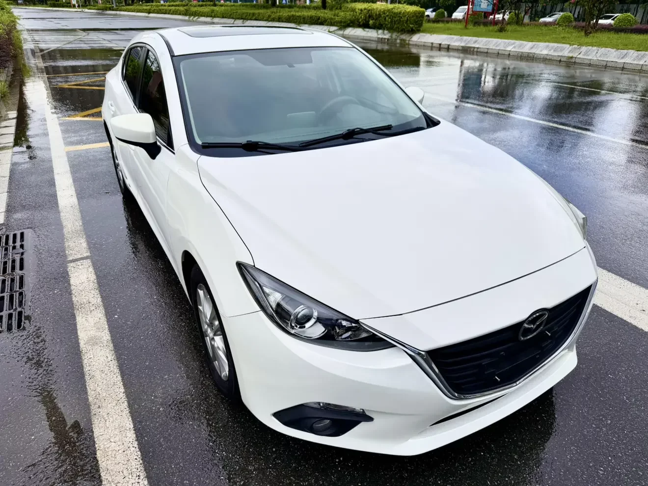 Mazda Axela