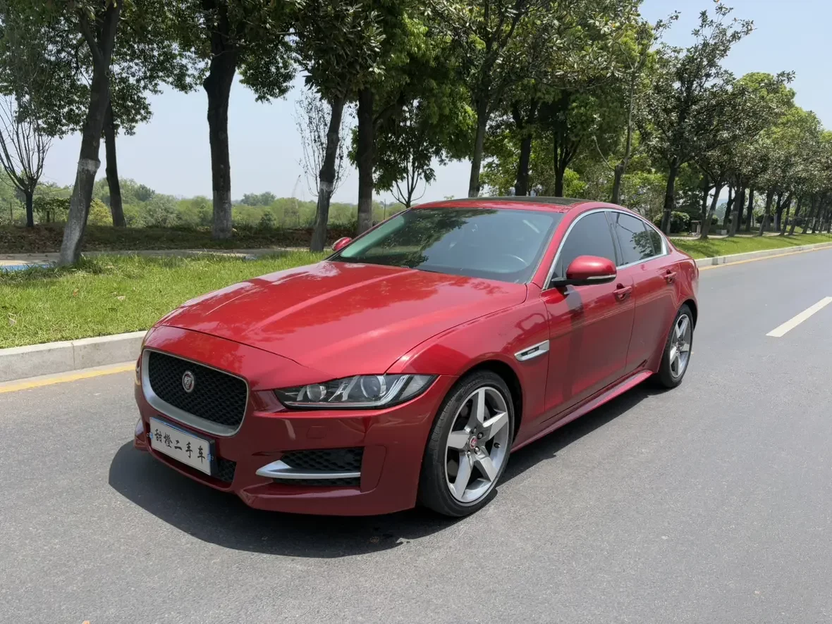 Jaguar XE  из Китая