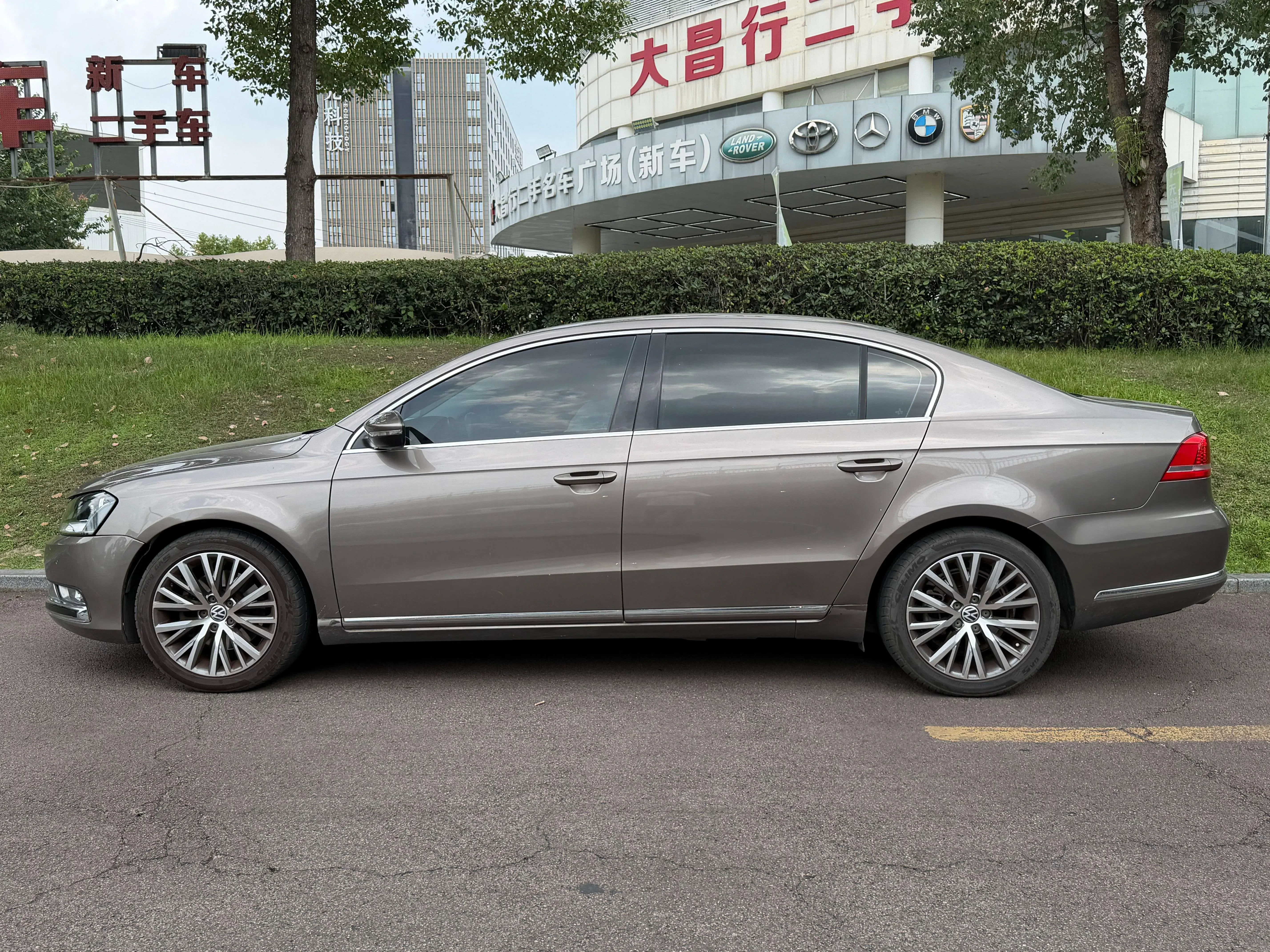 Volkswagen Magotan