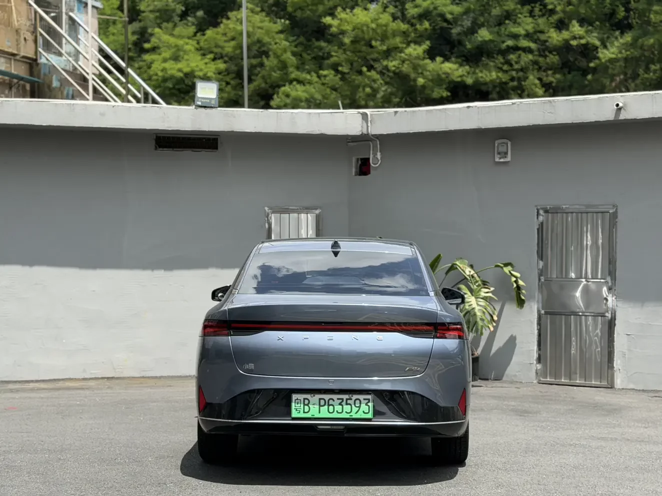Xpeng P5