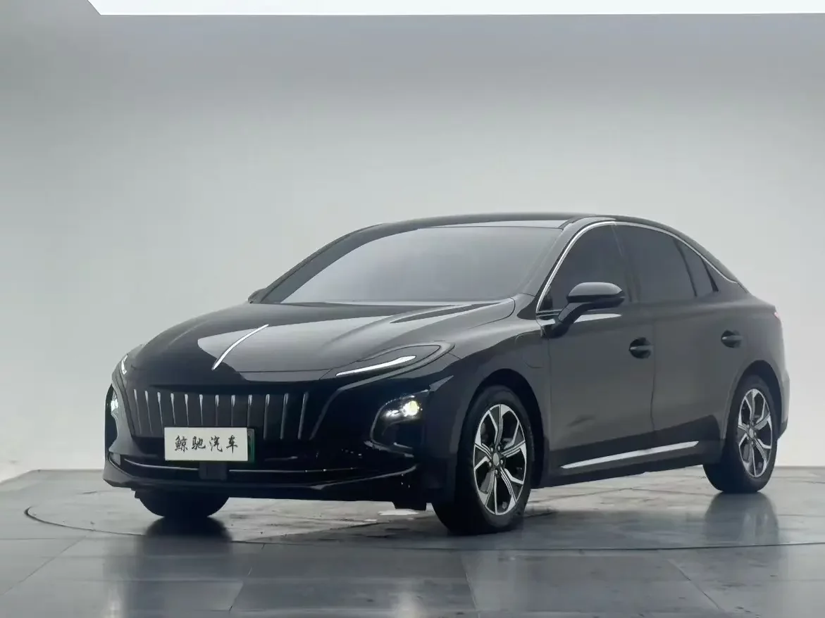 Hongqi E-QM5  из Китая