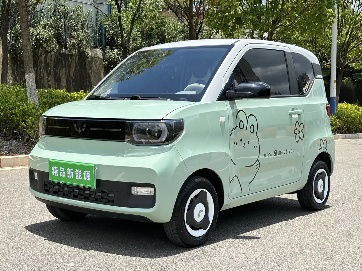 Wuling Hongguang MINIEV  из Китая