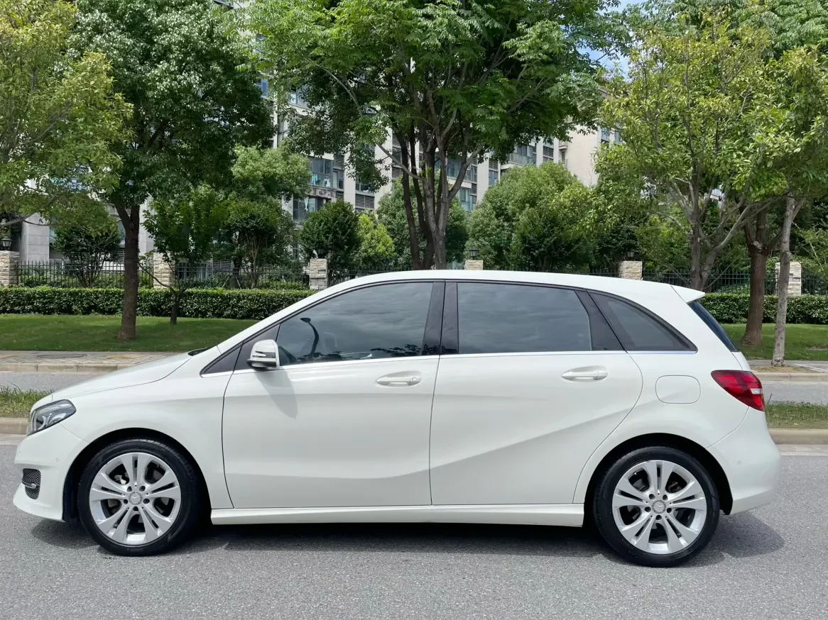 Mercedes-Benz B Class