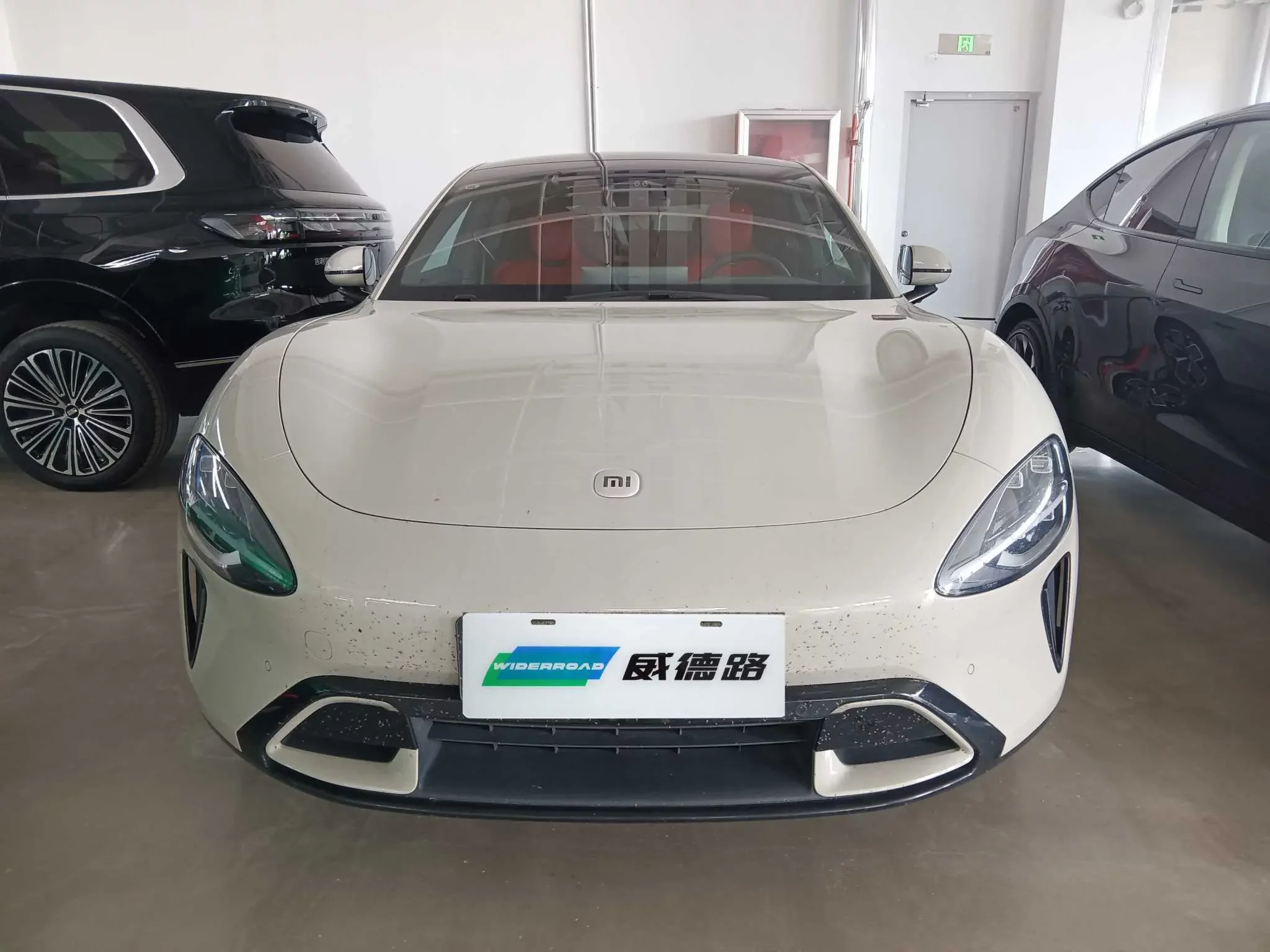 Xiaomi car Xiaomi SU7  из Китая