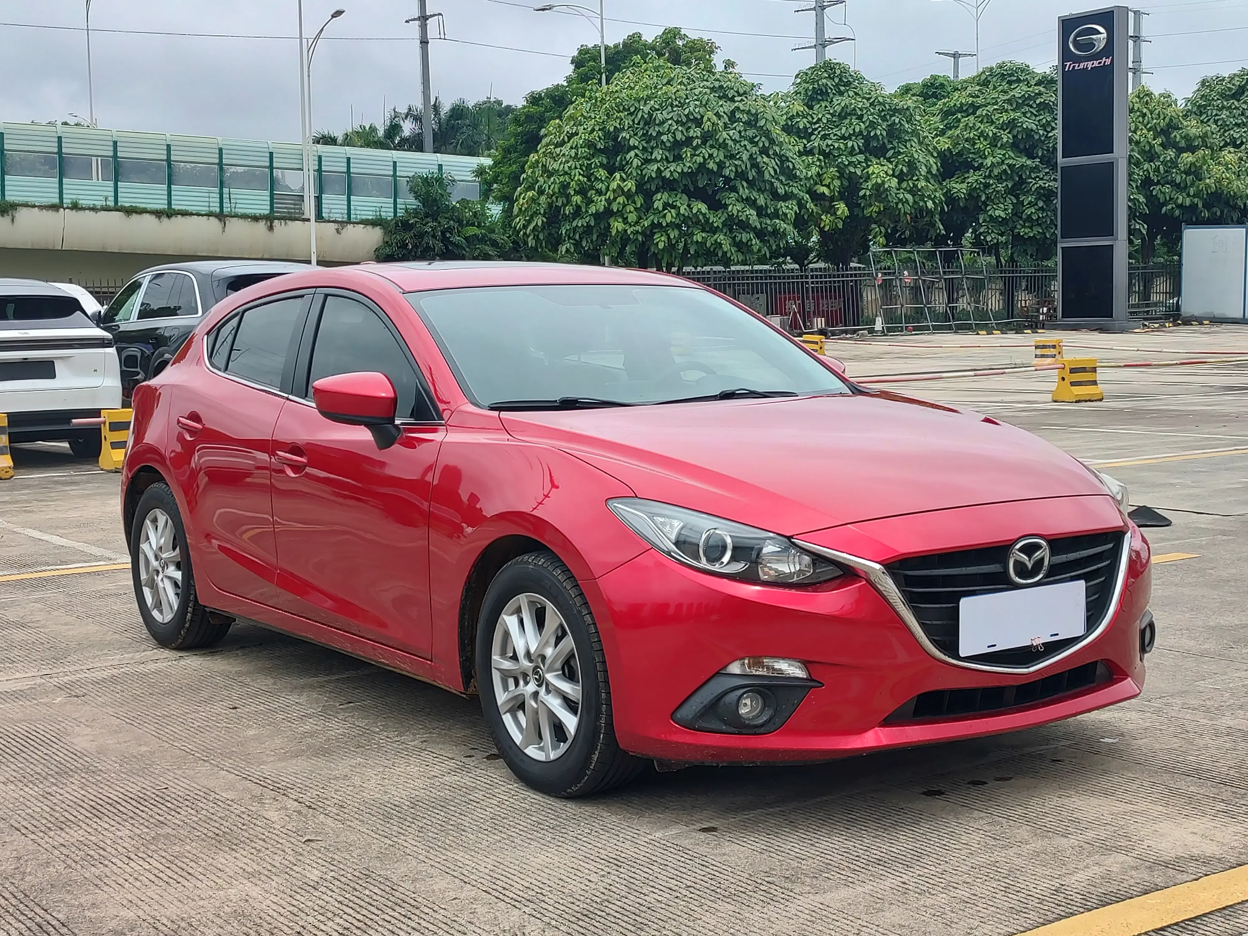 Mazda Axela