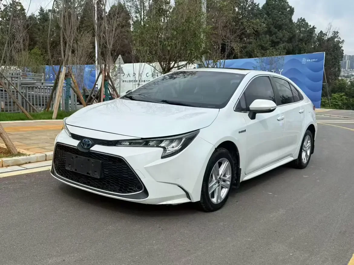 Toyota Levin (Lei Ling)  из Китая
