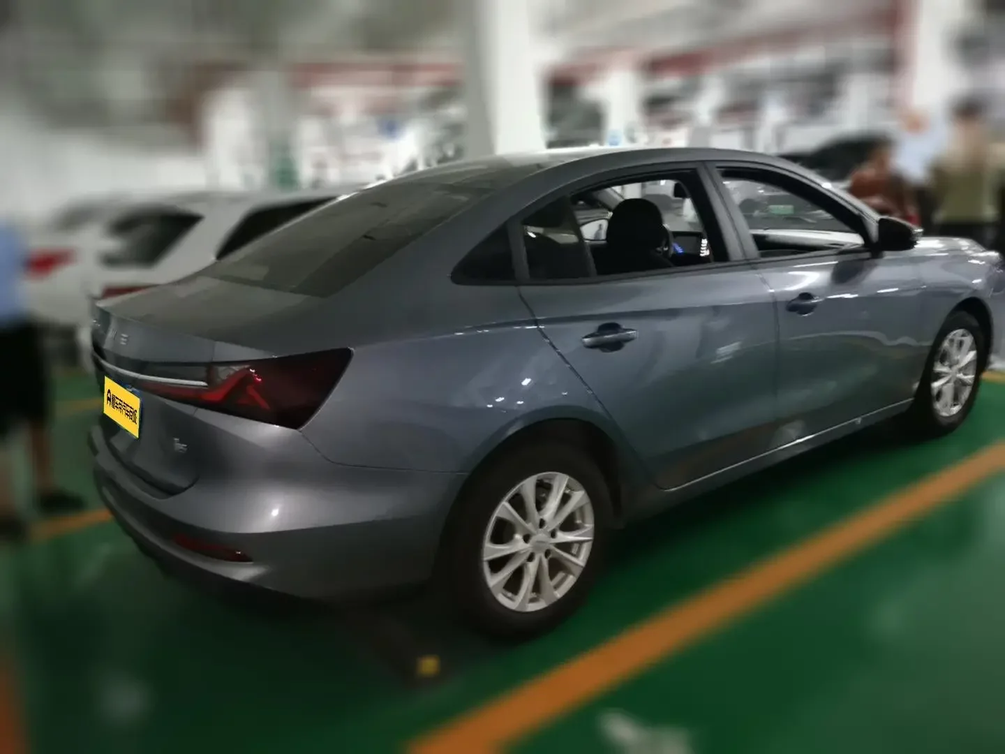 Roewe i5