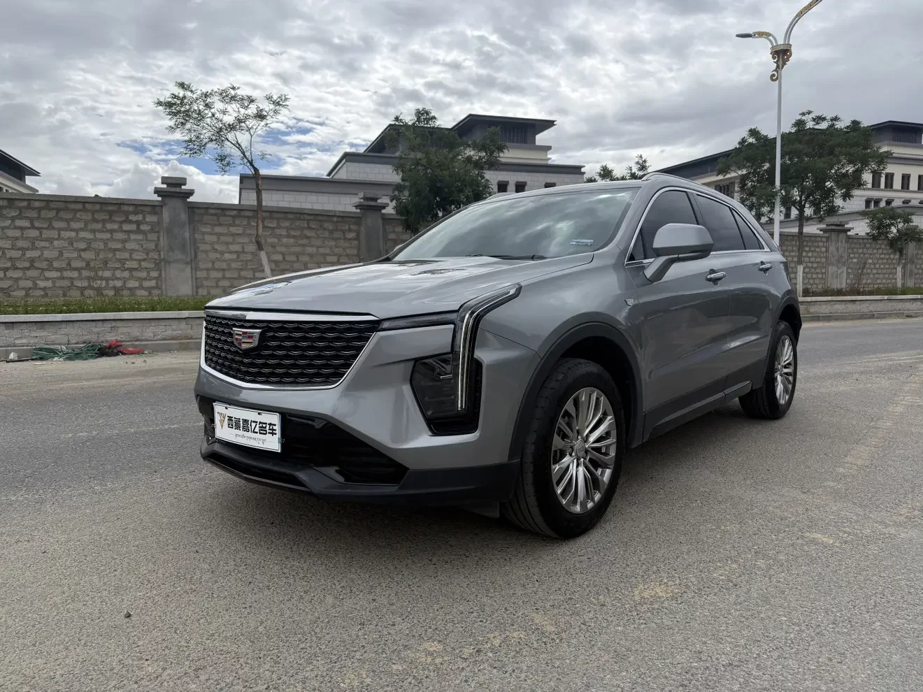 Cadillac XT4  из Китая