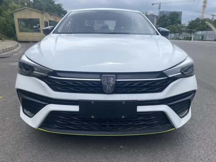 Roewe i5