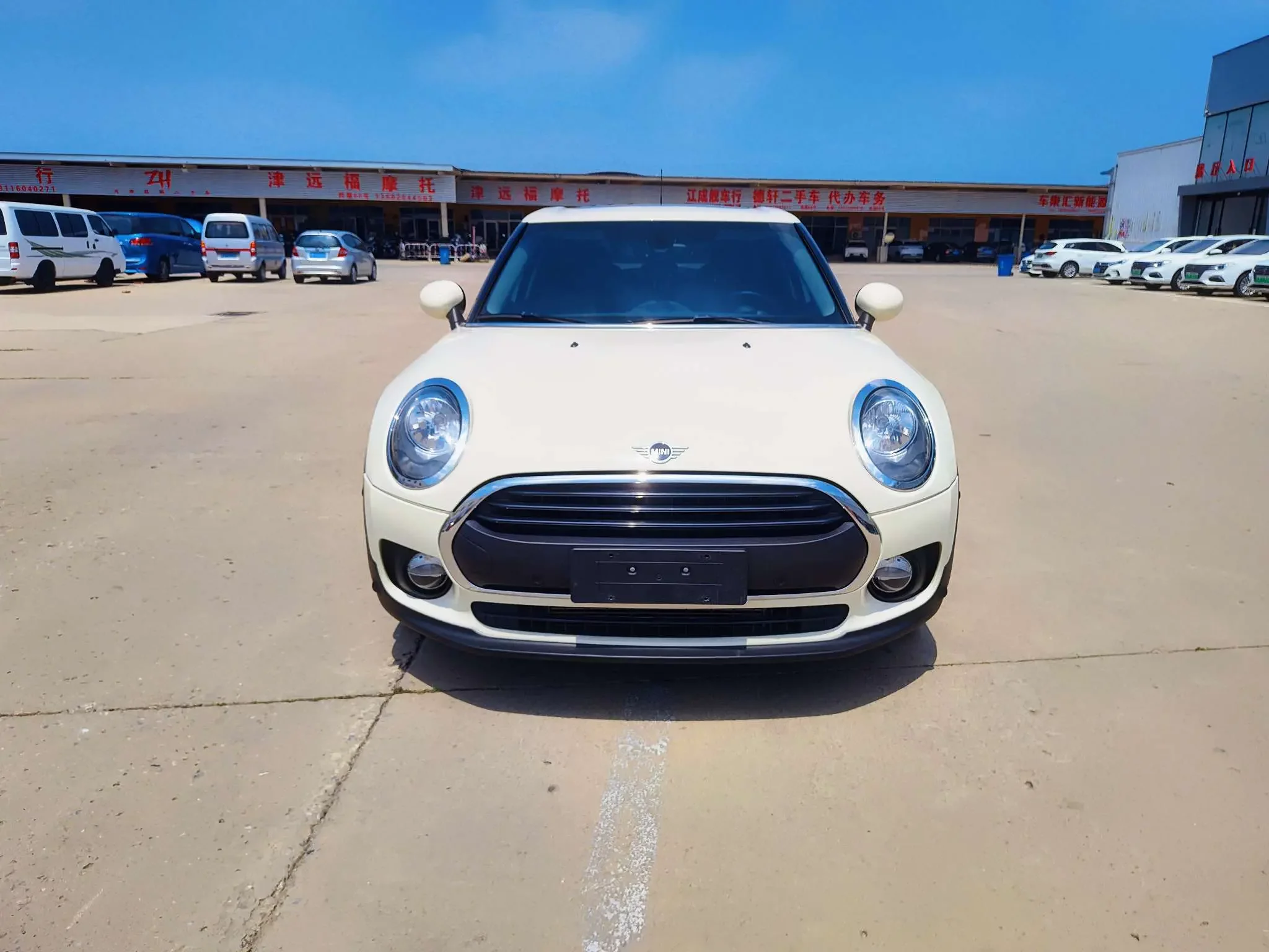 MINI CLUBMAN