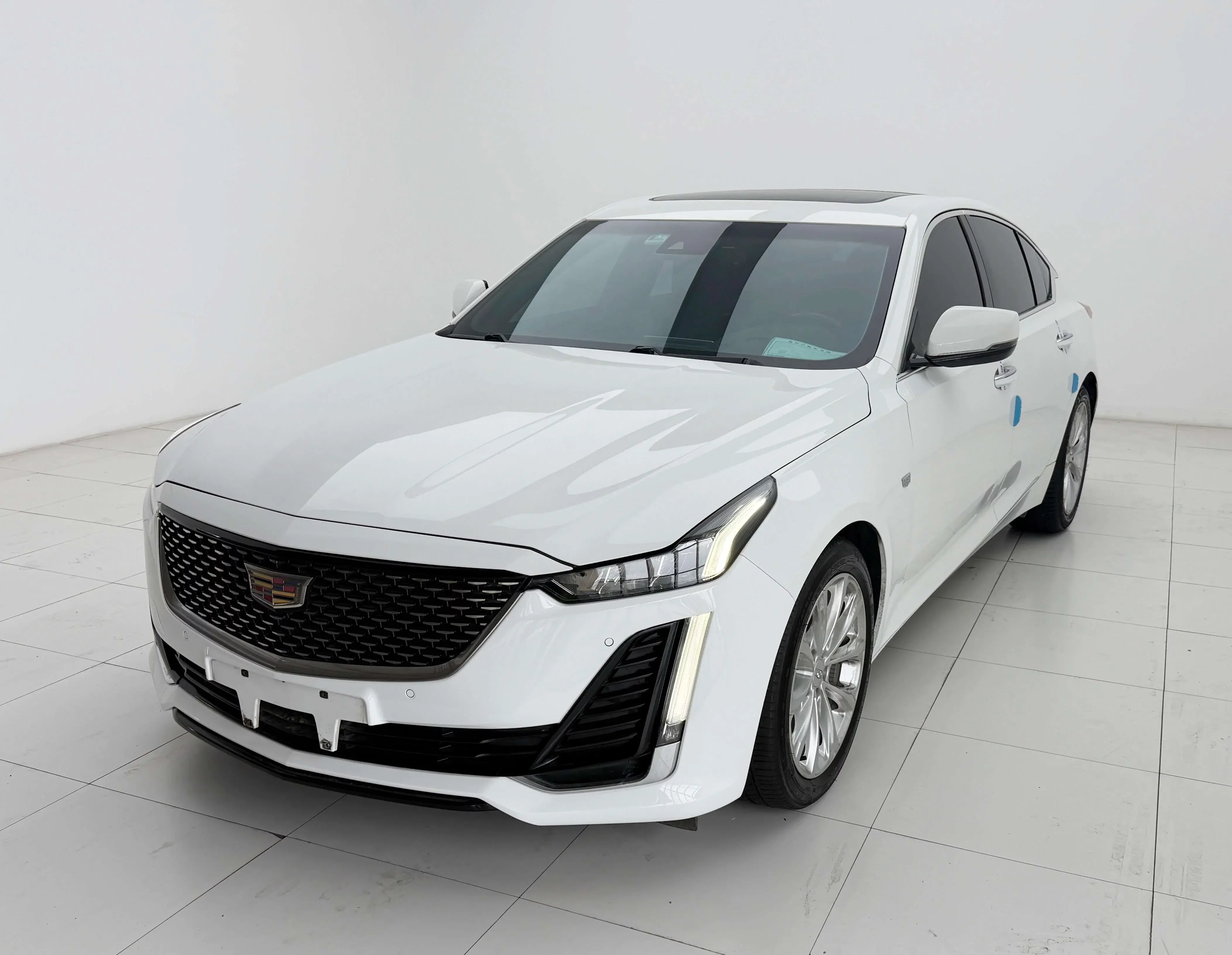 Cadillac CT5  из Китая