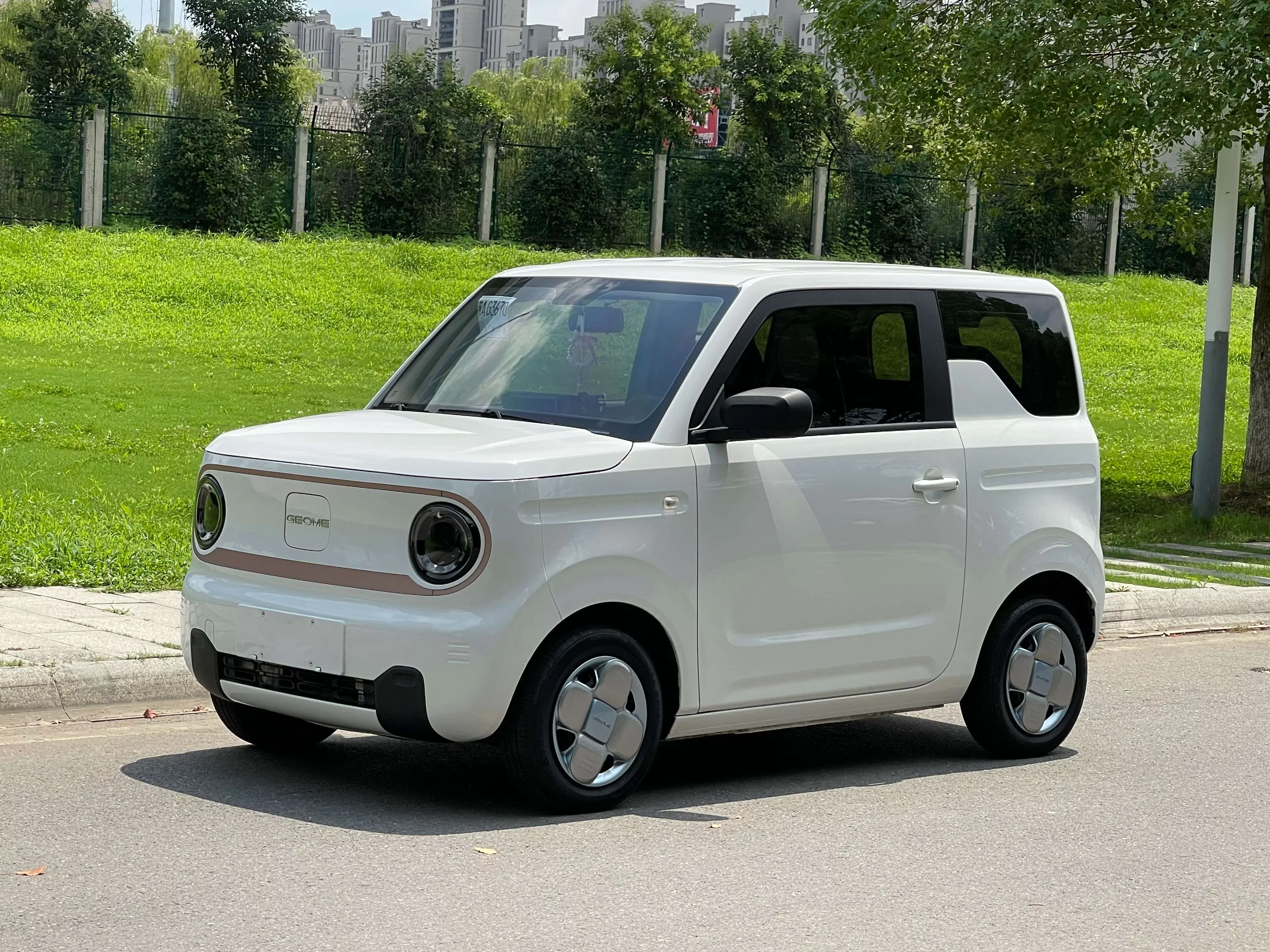 Geely panda  из Китая