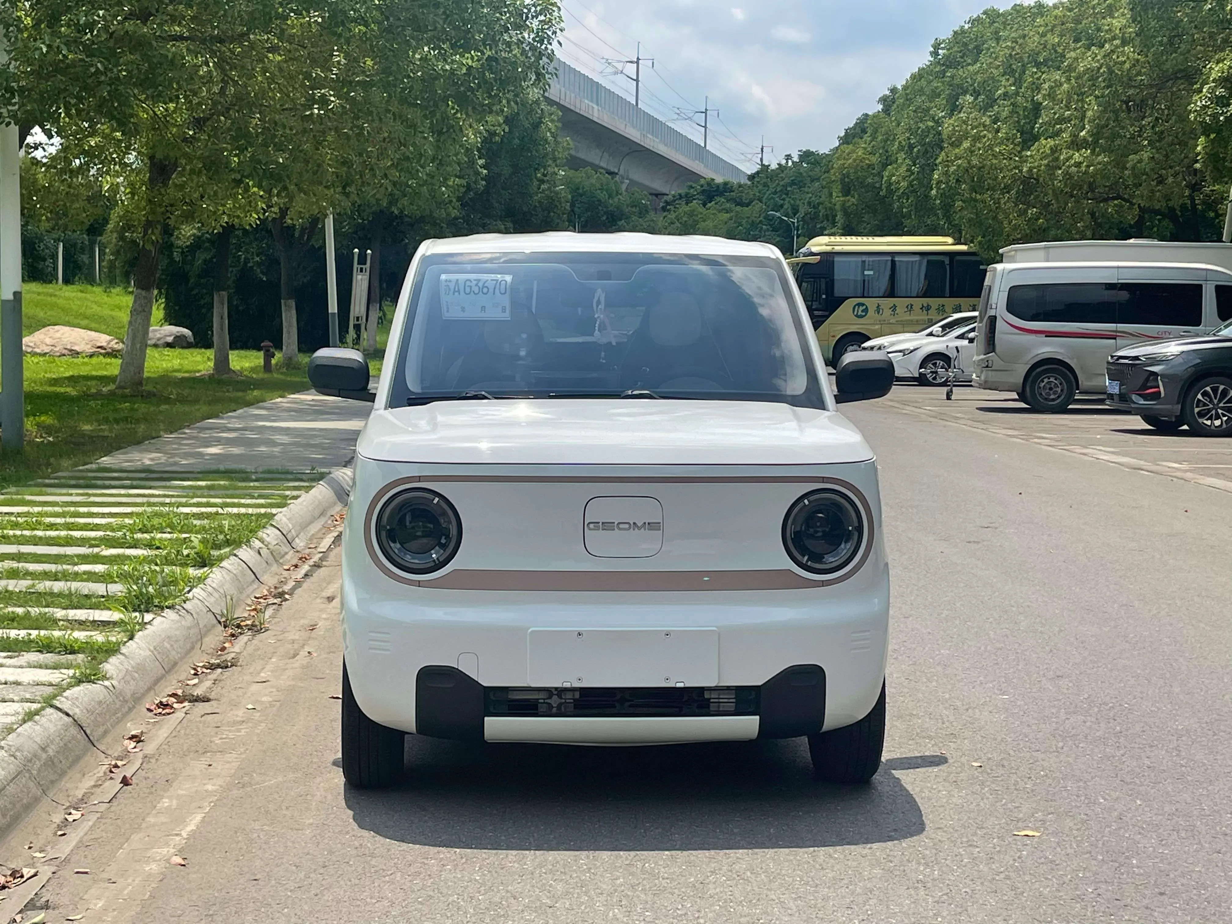 Geely panda  из Китая