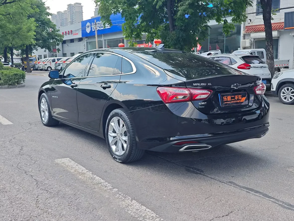 Chevrolet Malibu XL