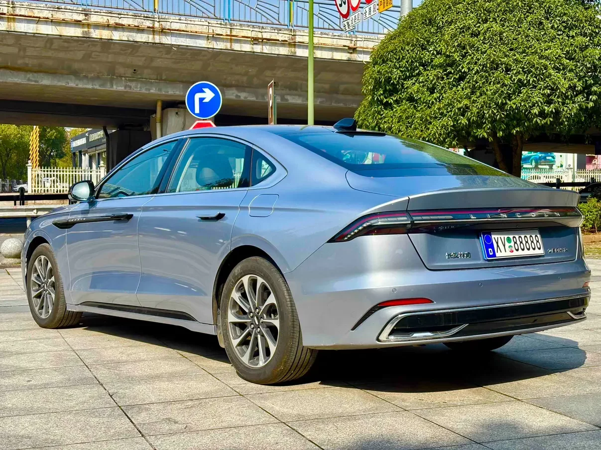 Lincoln Z