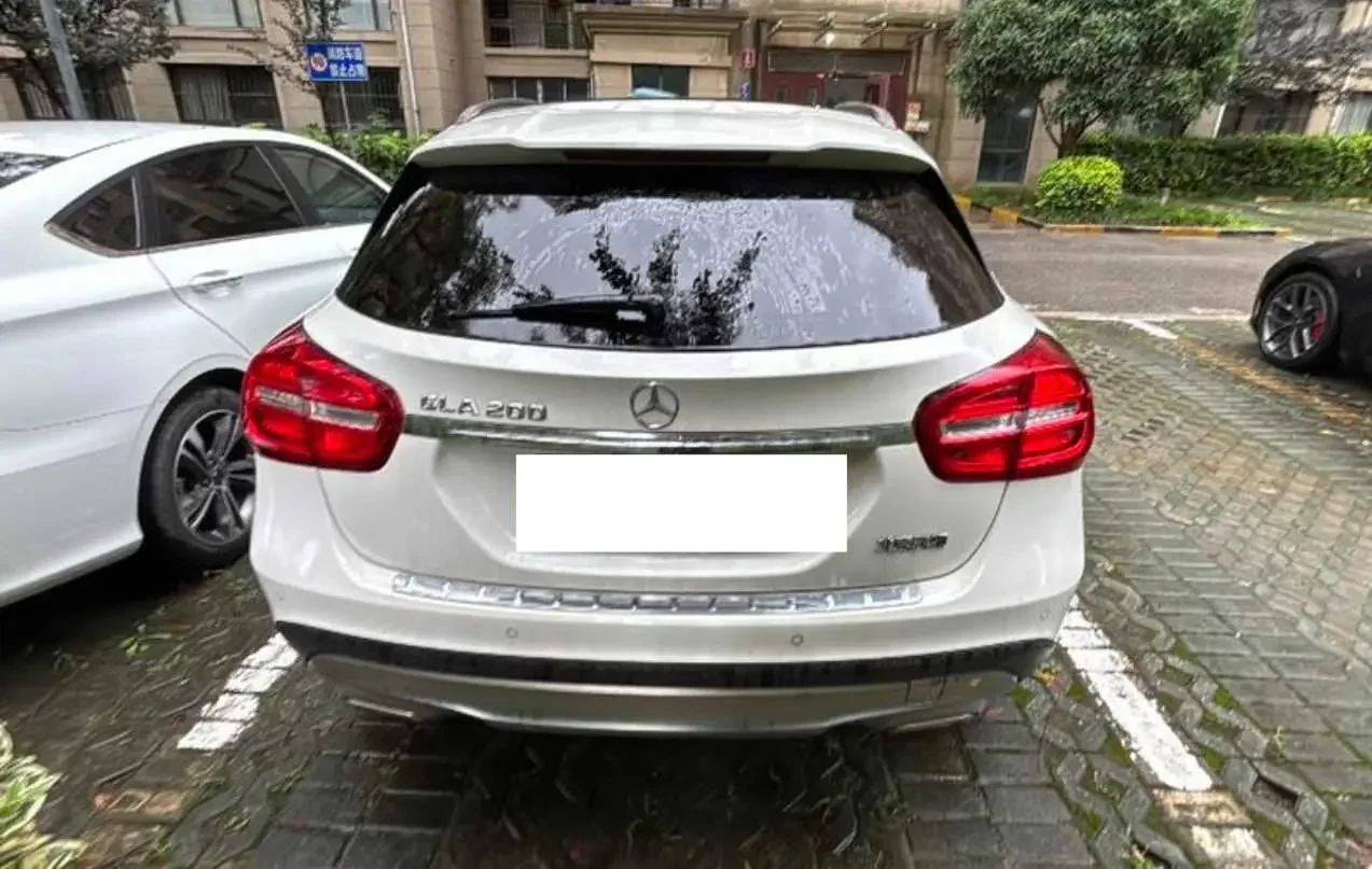 Mercedes-Benz GLA