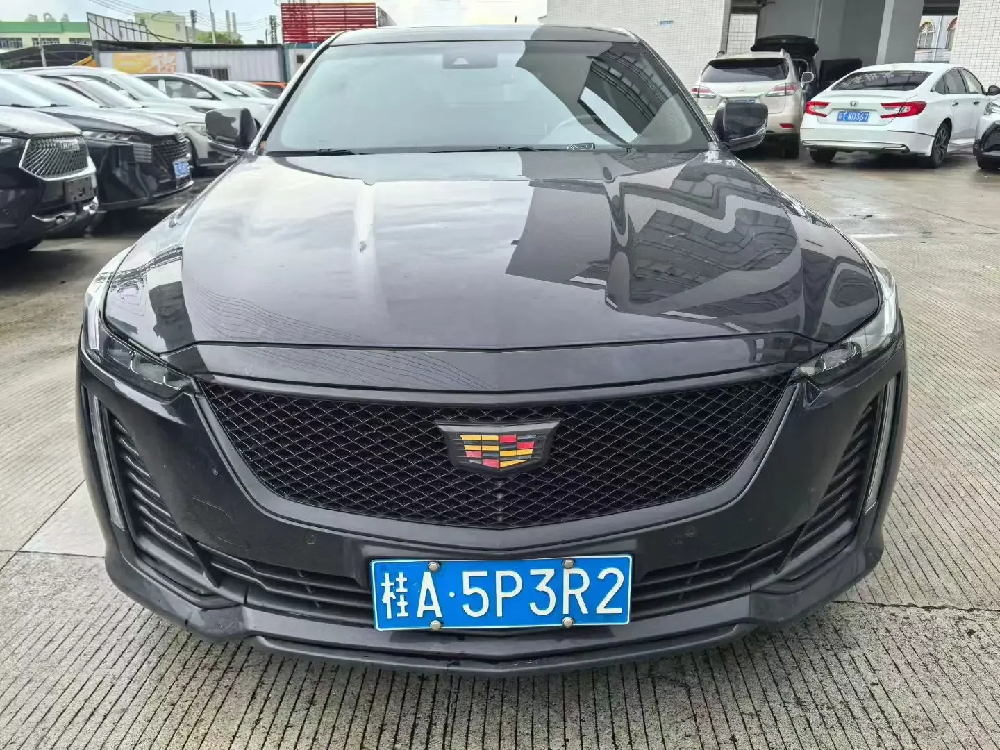 Cadillac CT5  из Китая