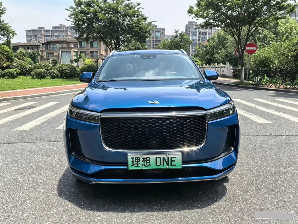 Li ONE (Ideal ONE)  из Китая