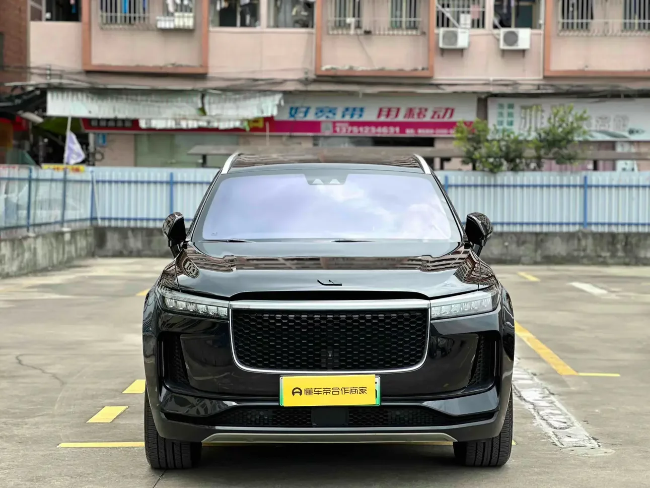 Li ONE (Ideal ONE)  из Китая