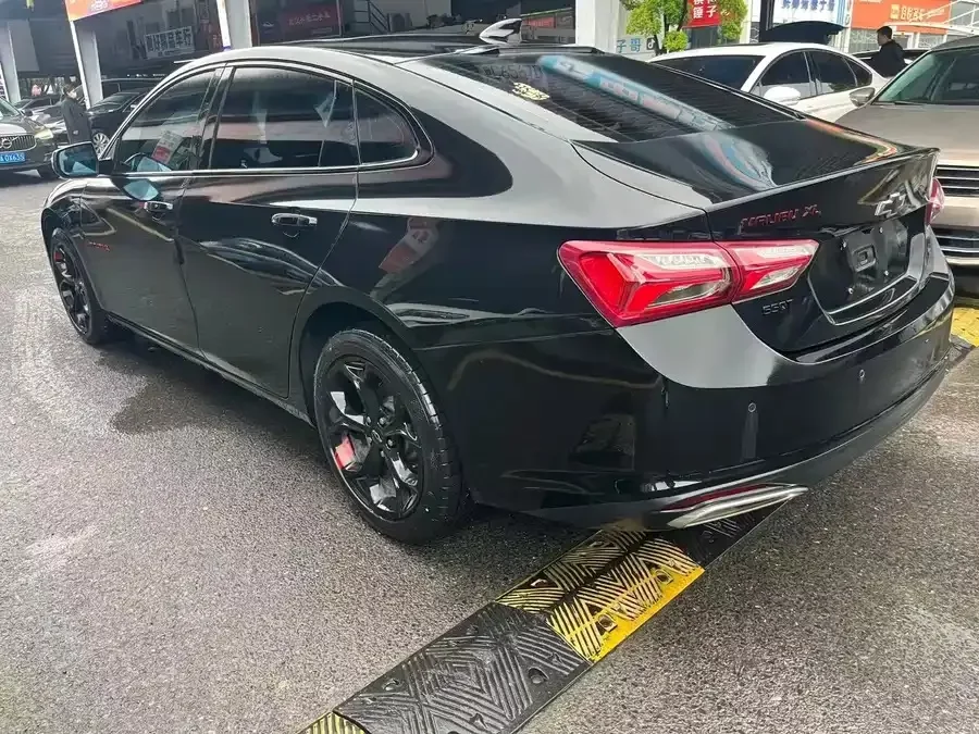 Chevrolet Malibu XL