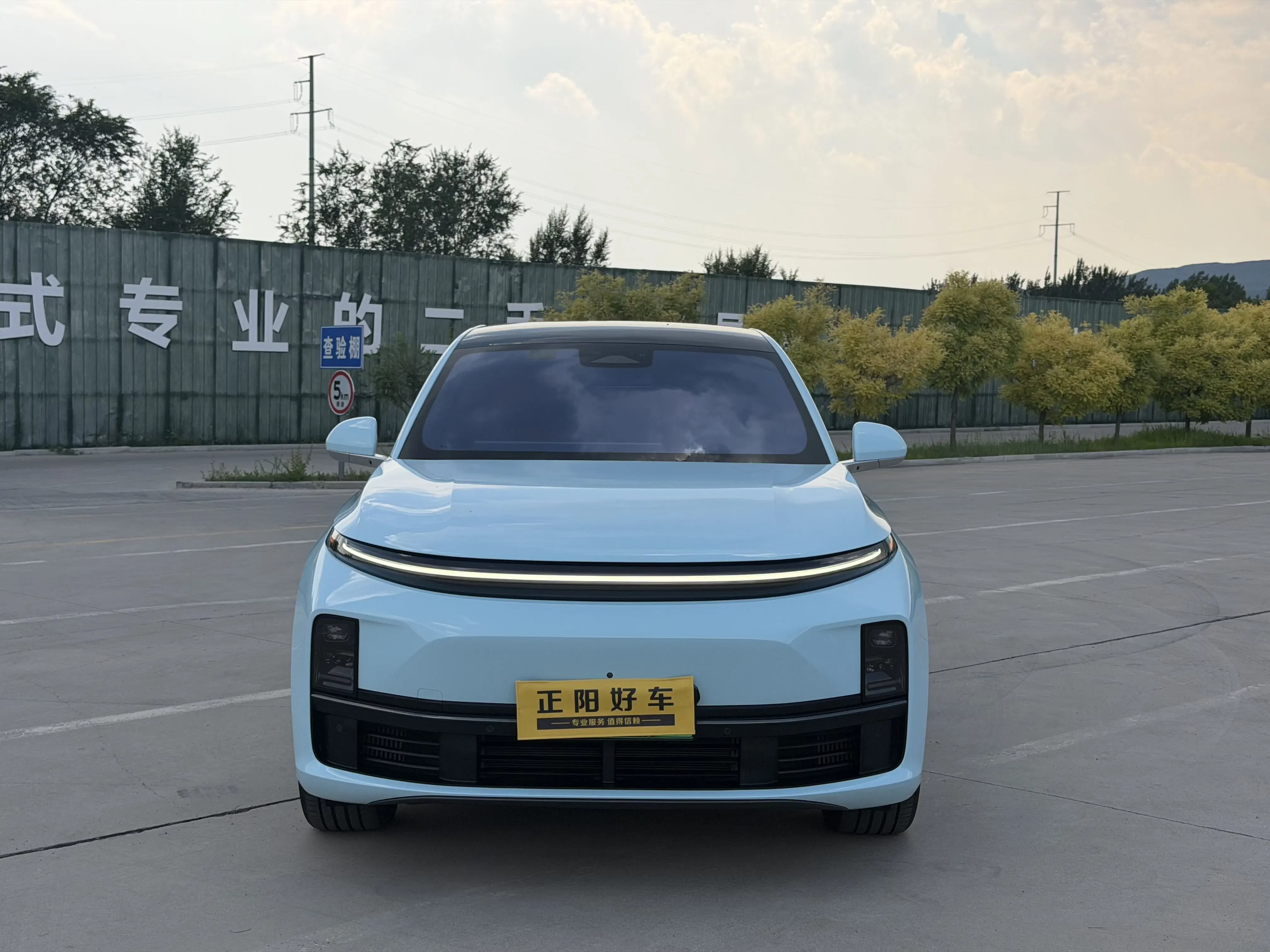 Li L7 (Ideal L7)  из Китая