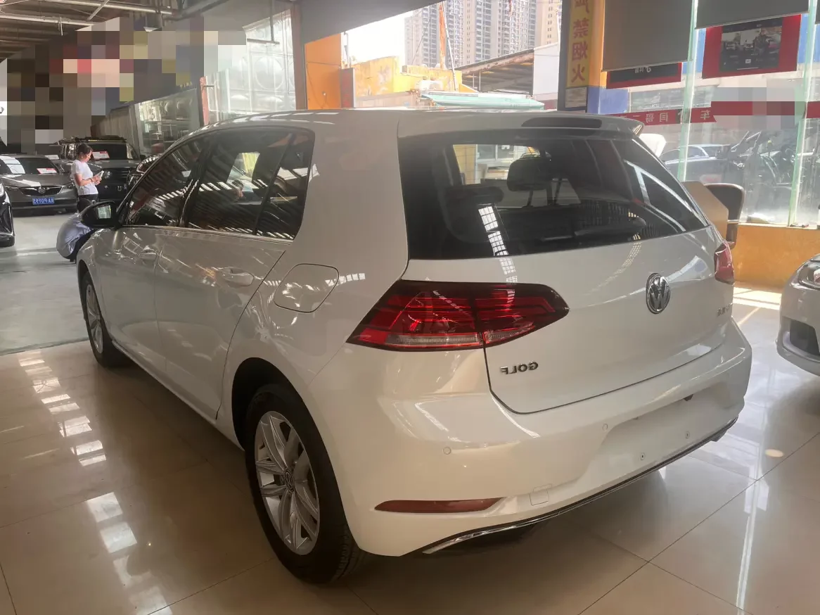 Volkswagen golf