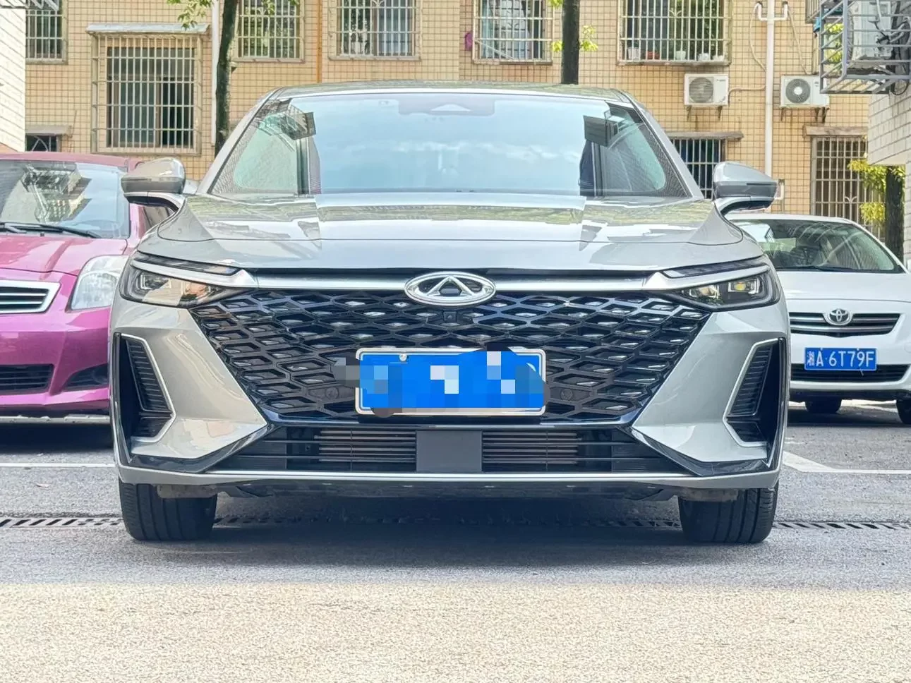 Chery Arrizo 8