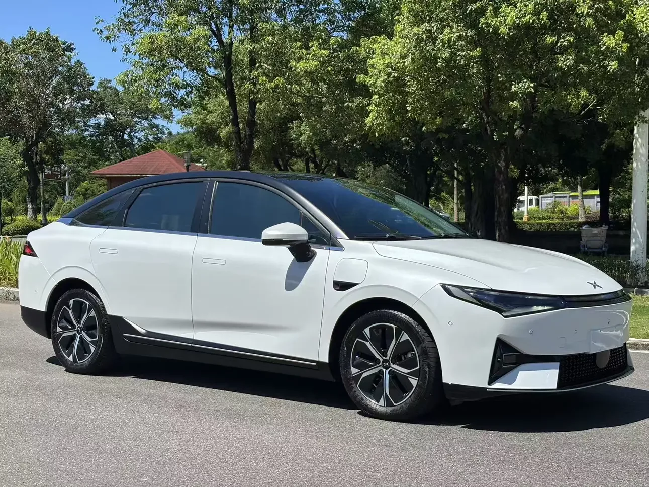 Xpeng P5