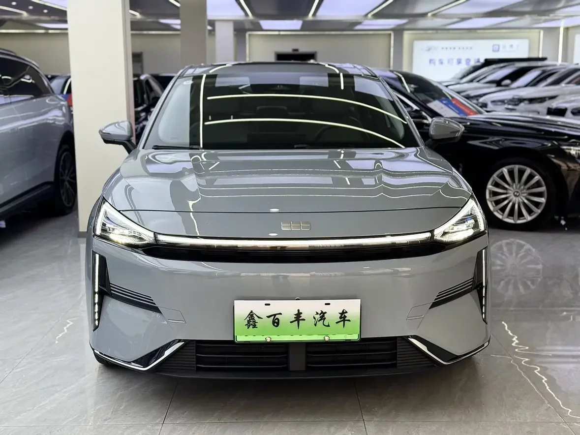 Geely Galaxy L6
