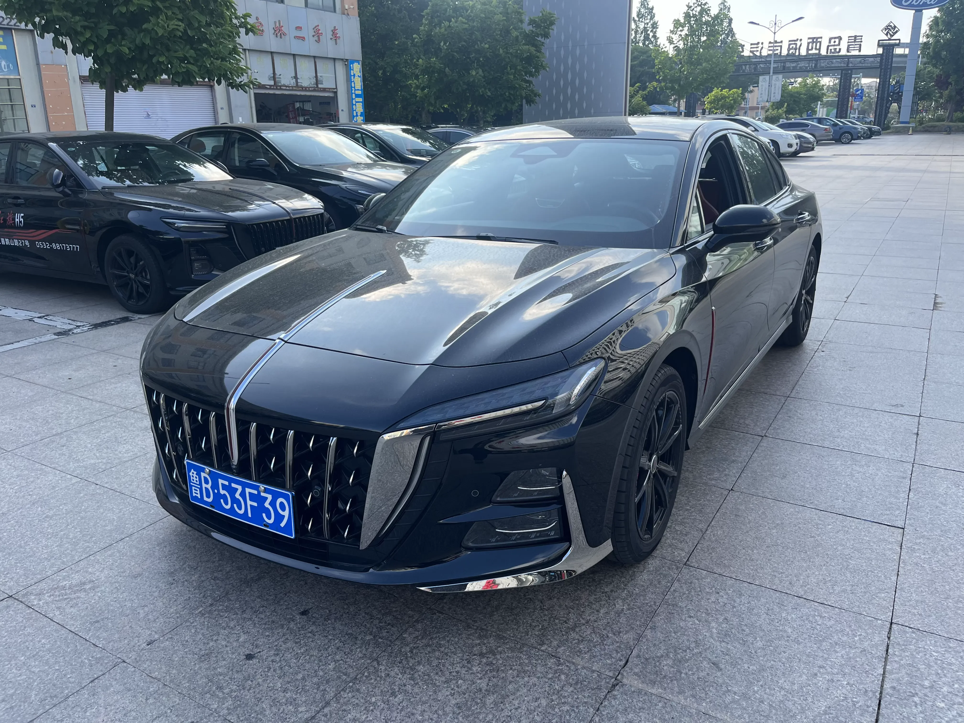 Hongqi H6