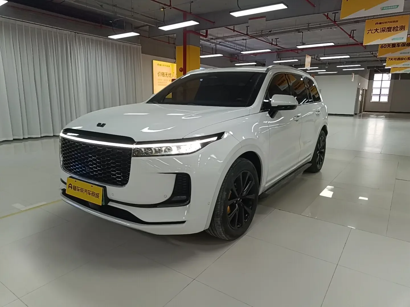 Li ONE (Ideal ONE)  из Китая