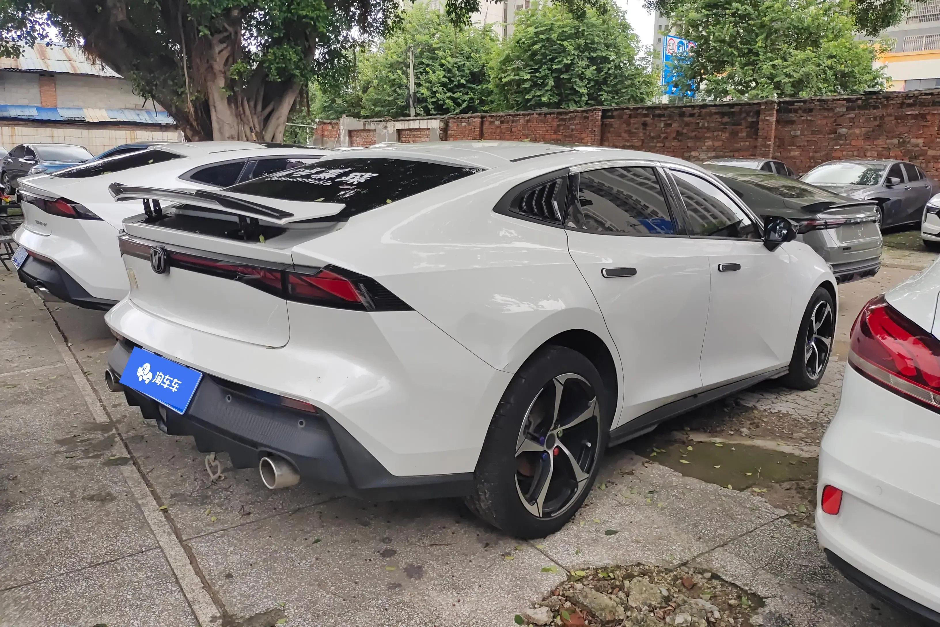Changan UNI-V