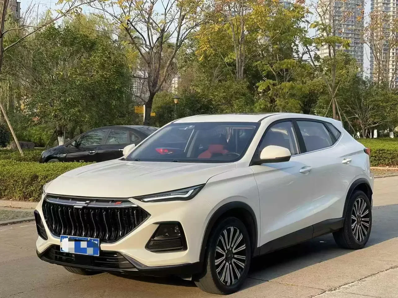 Oshan Changan Auchan X5