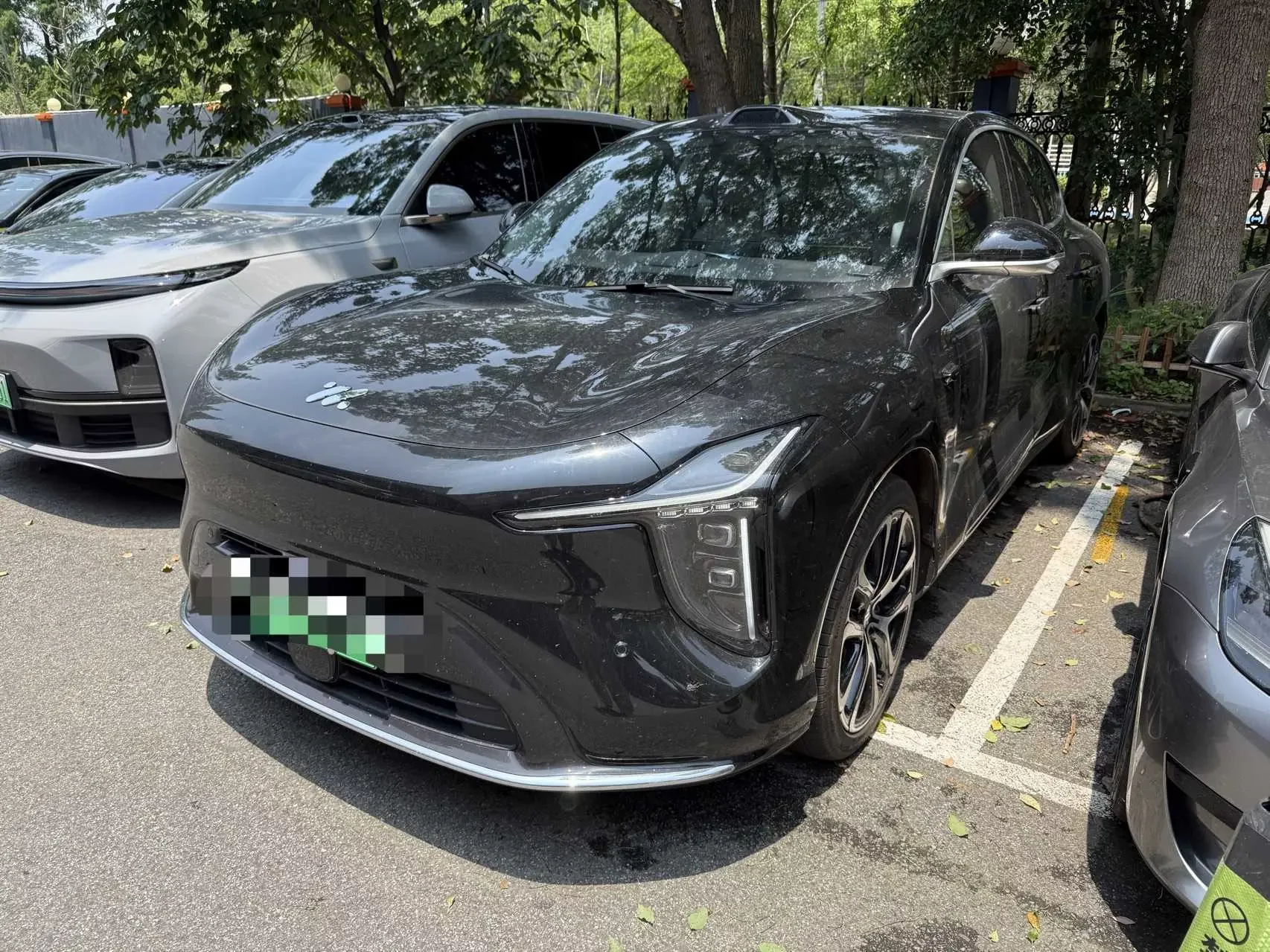 Zhiji LS6  из Китая