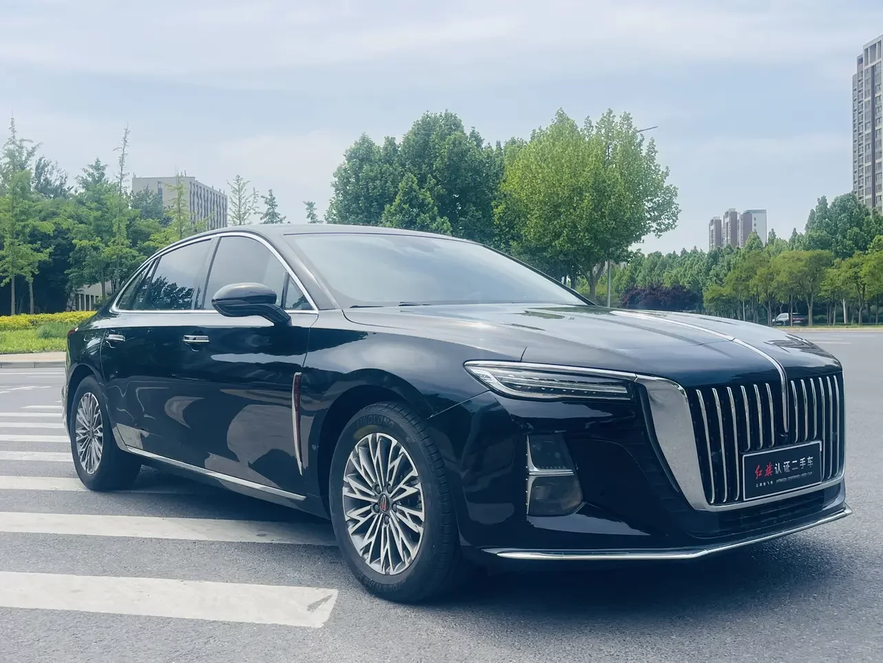 Hongqi H5