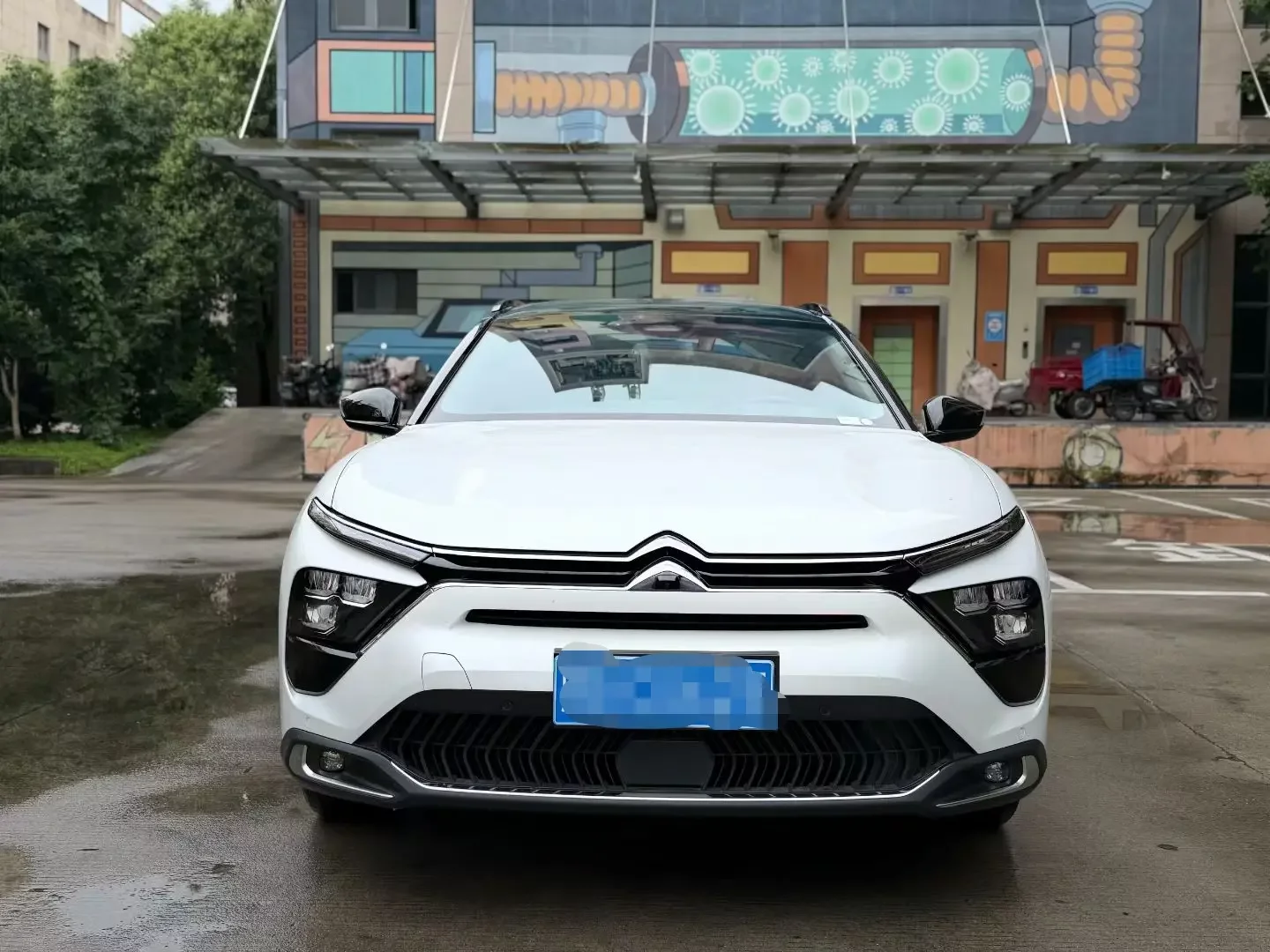 Citroën Versailles C5 X  из Китая