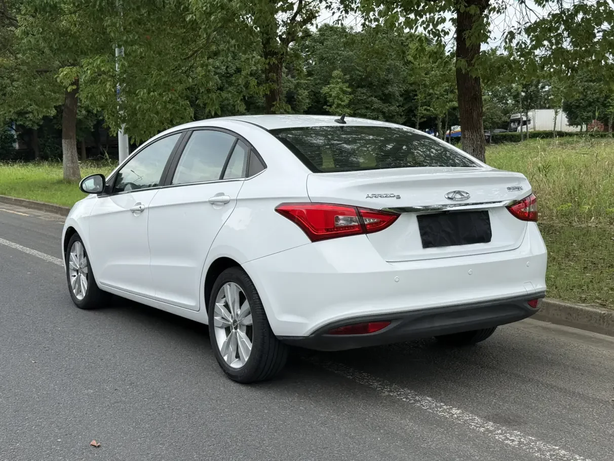 Chery Arrizo 5