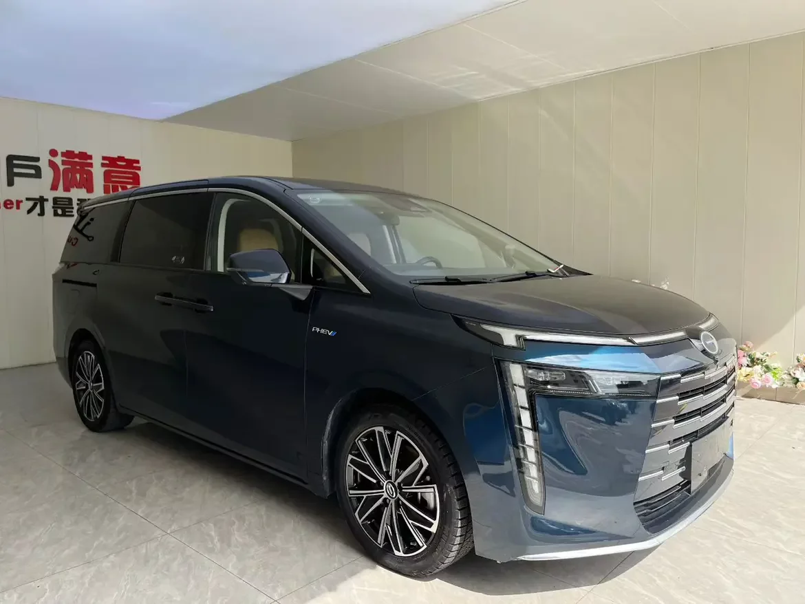 GAC Trumpchi E8 PHEV