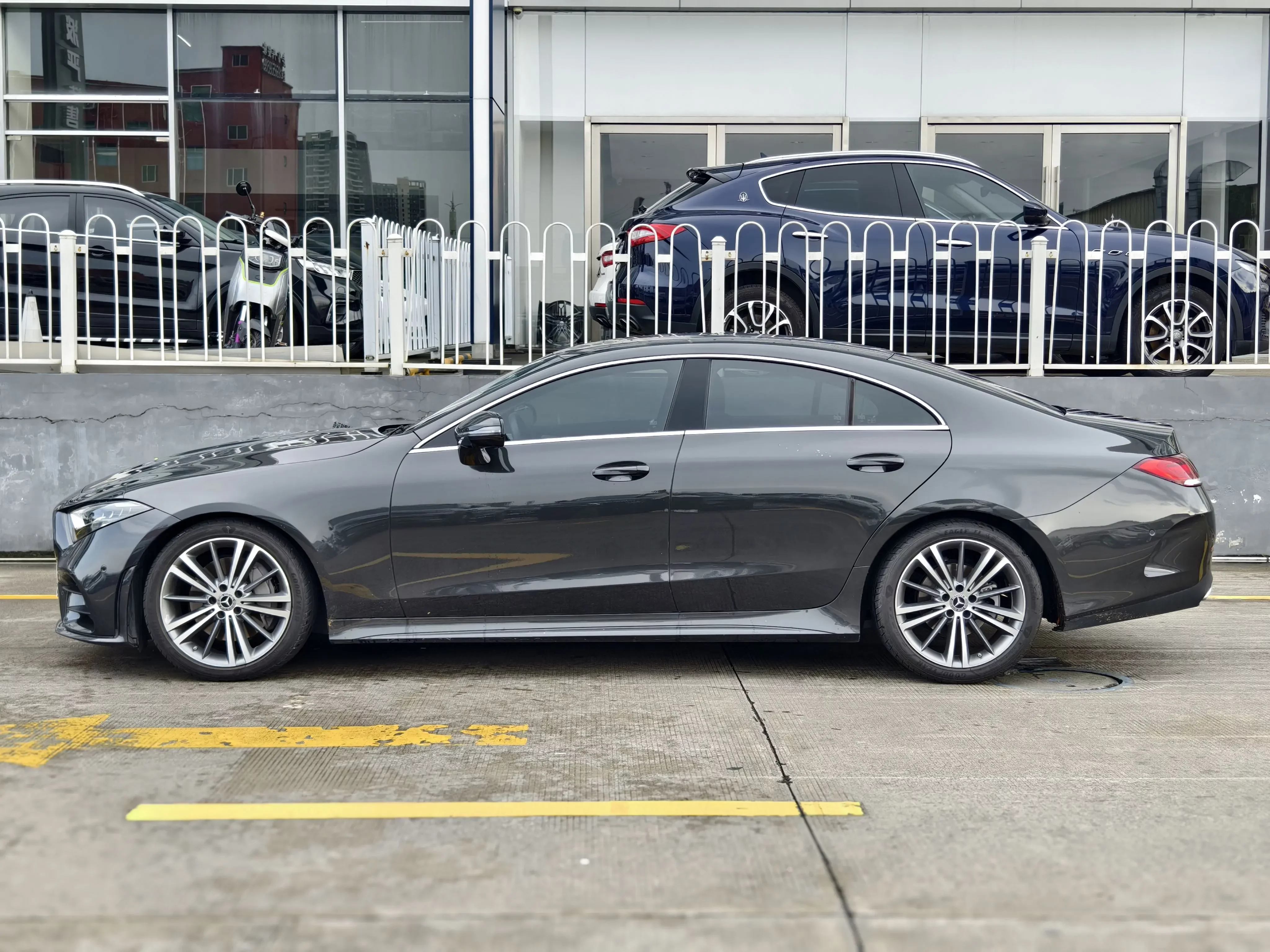 Mercedes-Benz CLS