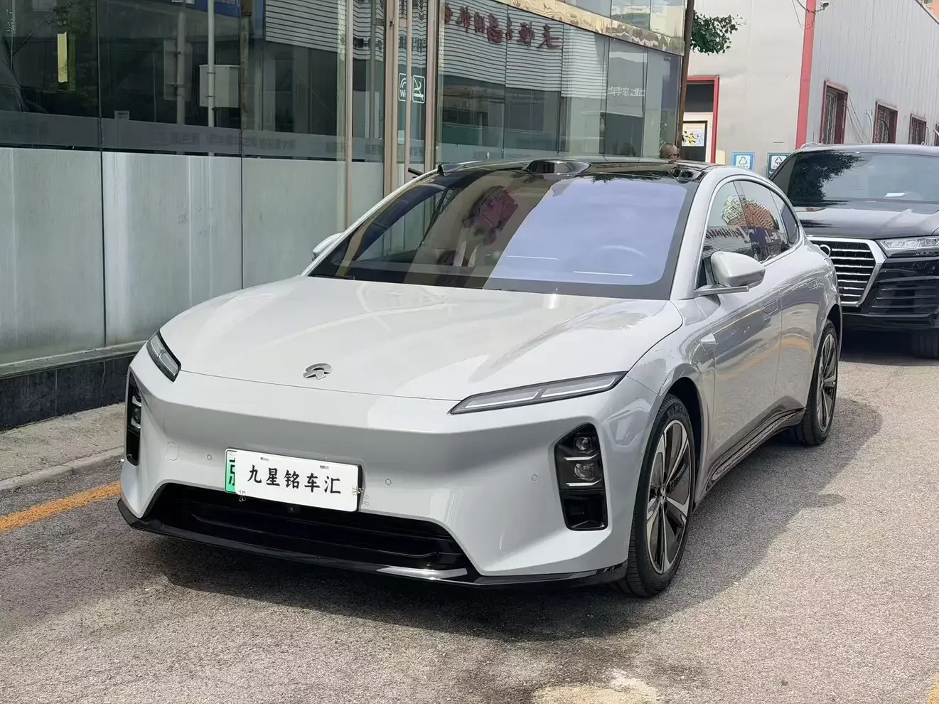 NIO ET5T