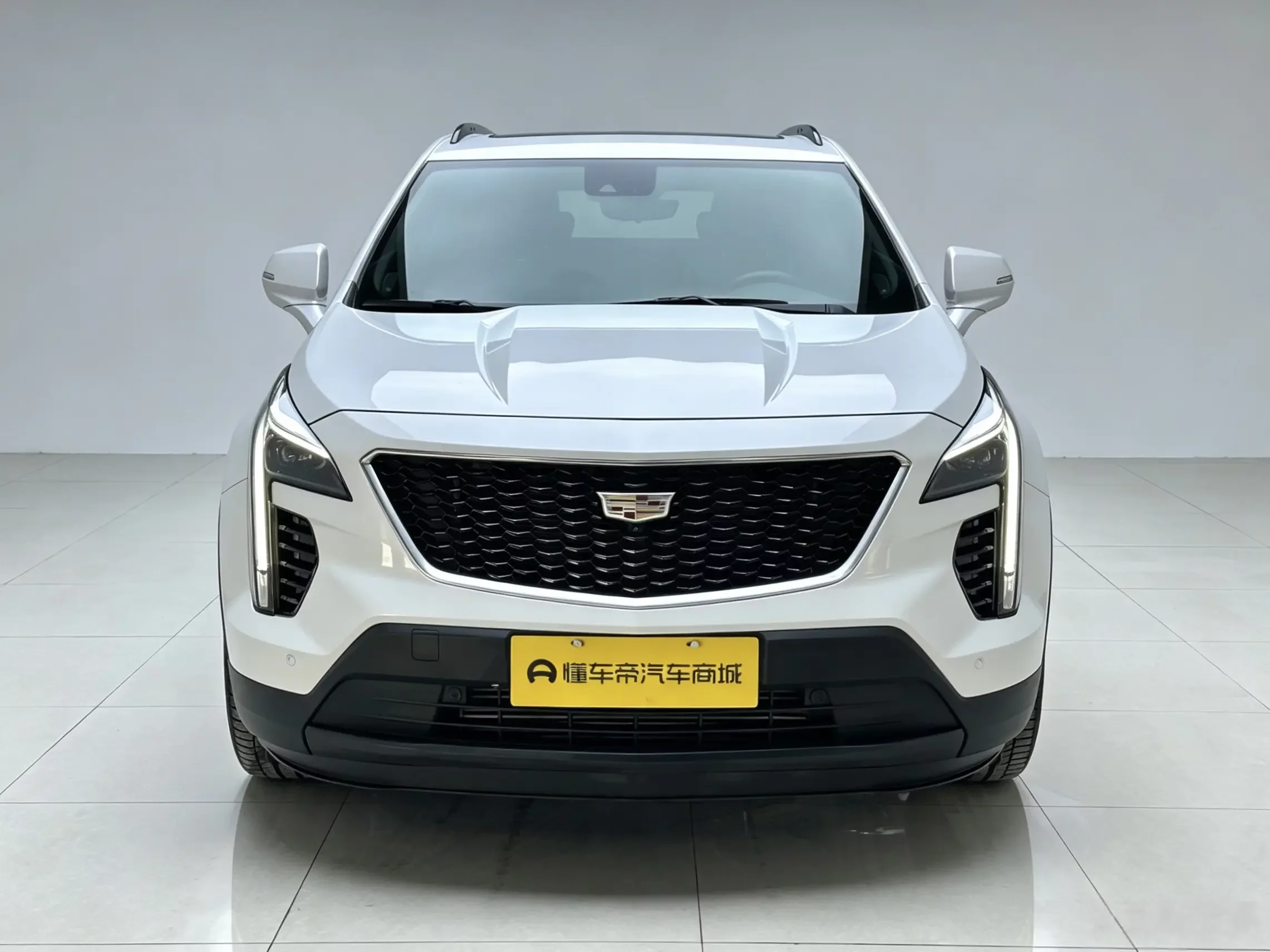 Cadillac XT4  из Китая