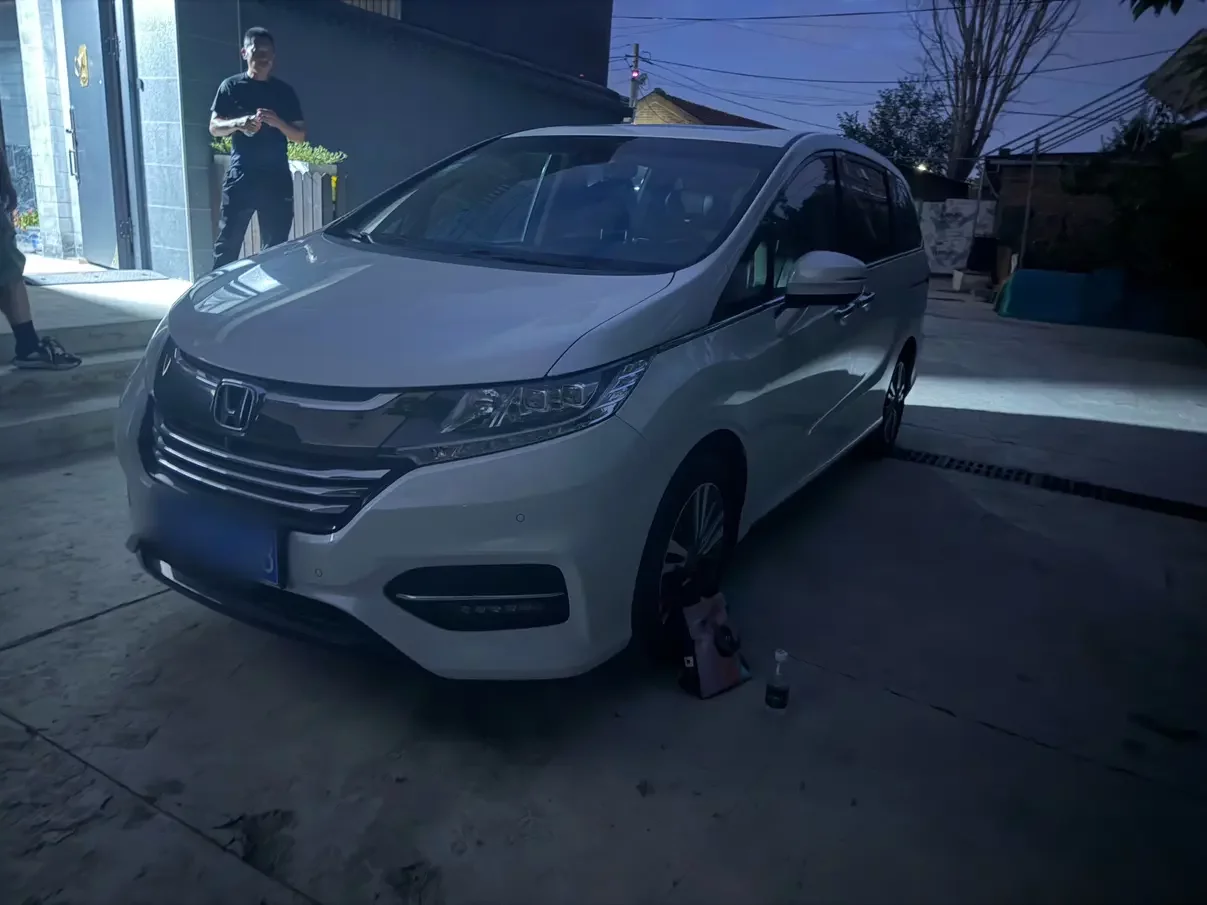 Honda Odyssey  из Китая