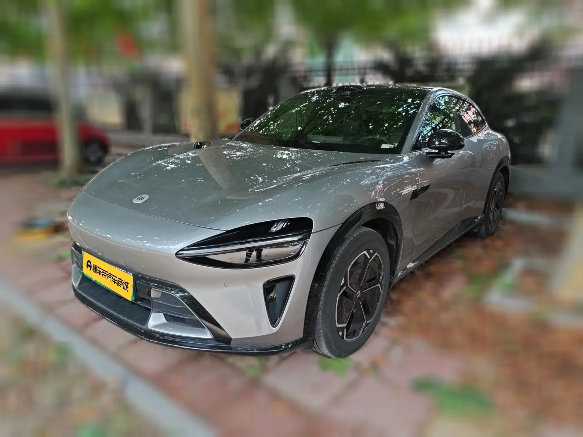 Xiaomi car Xiaomi YU7  из Китая