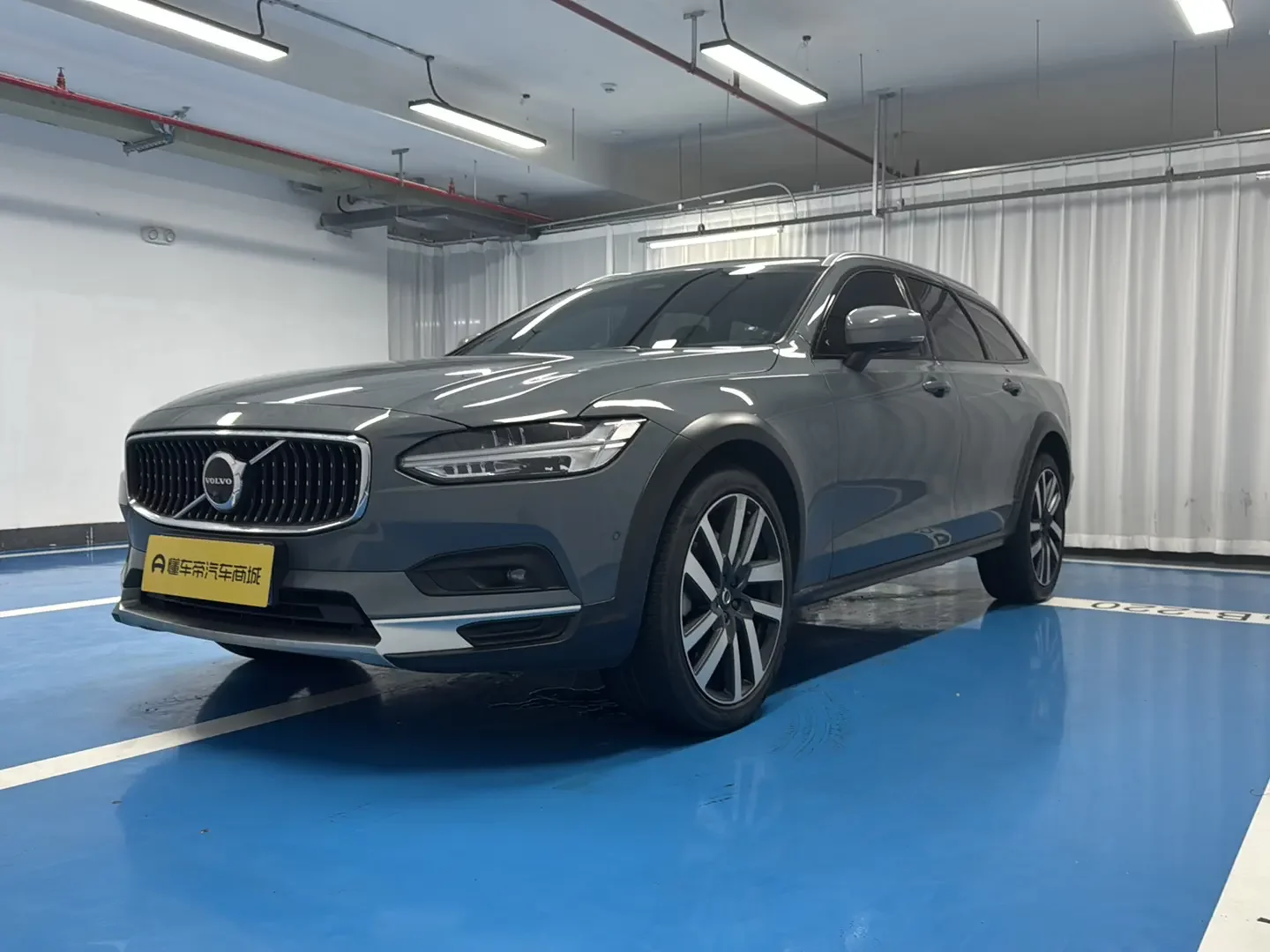 Volvo V90