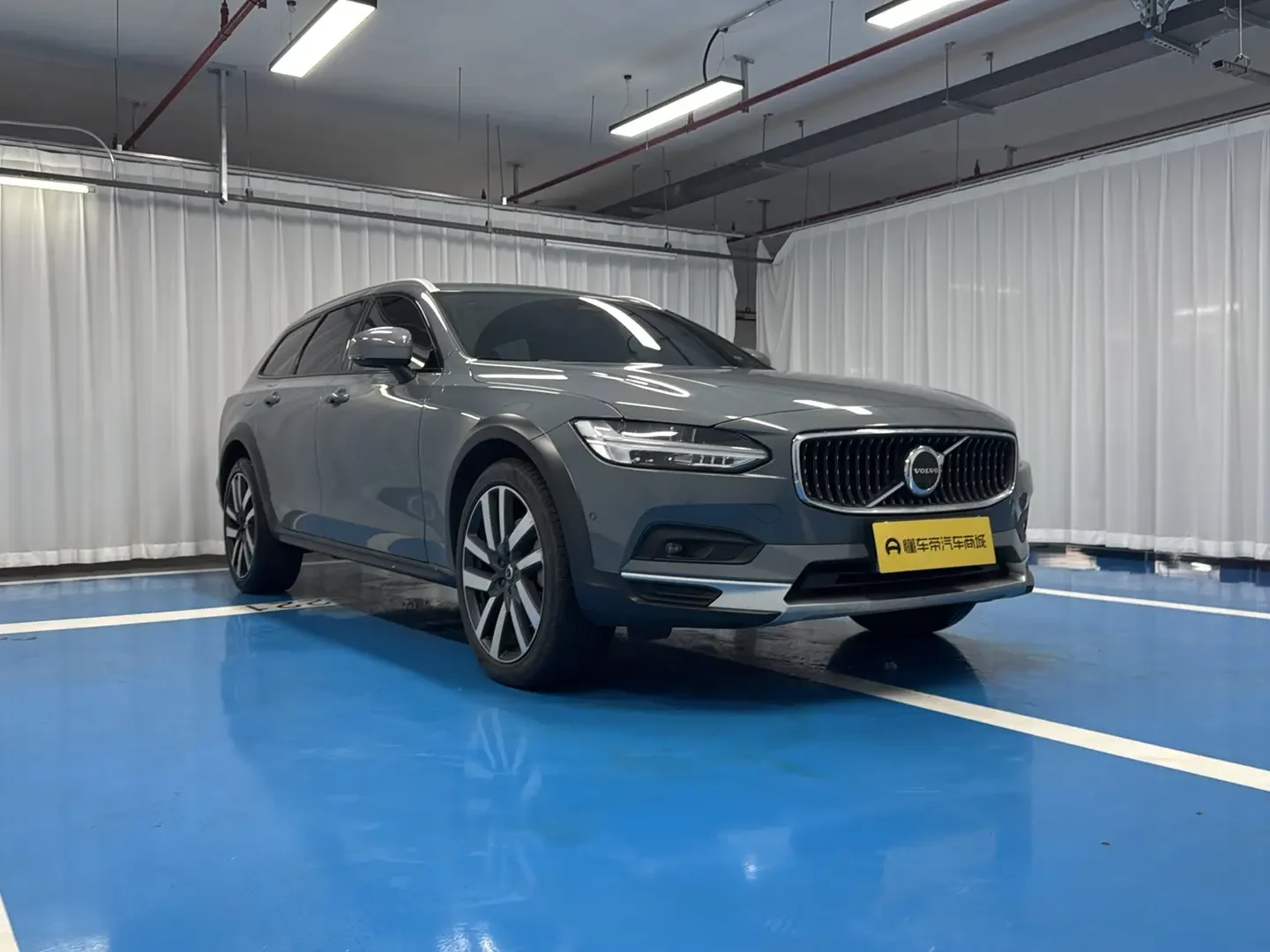 Volvo V90