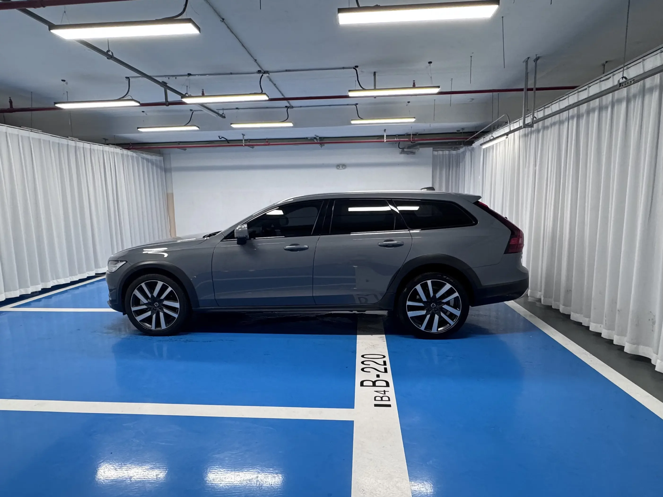 Volvo V90