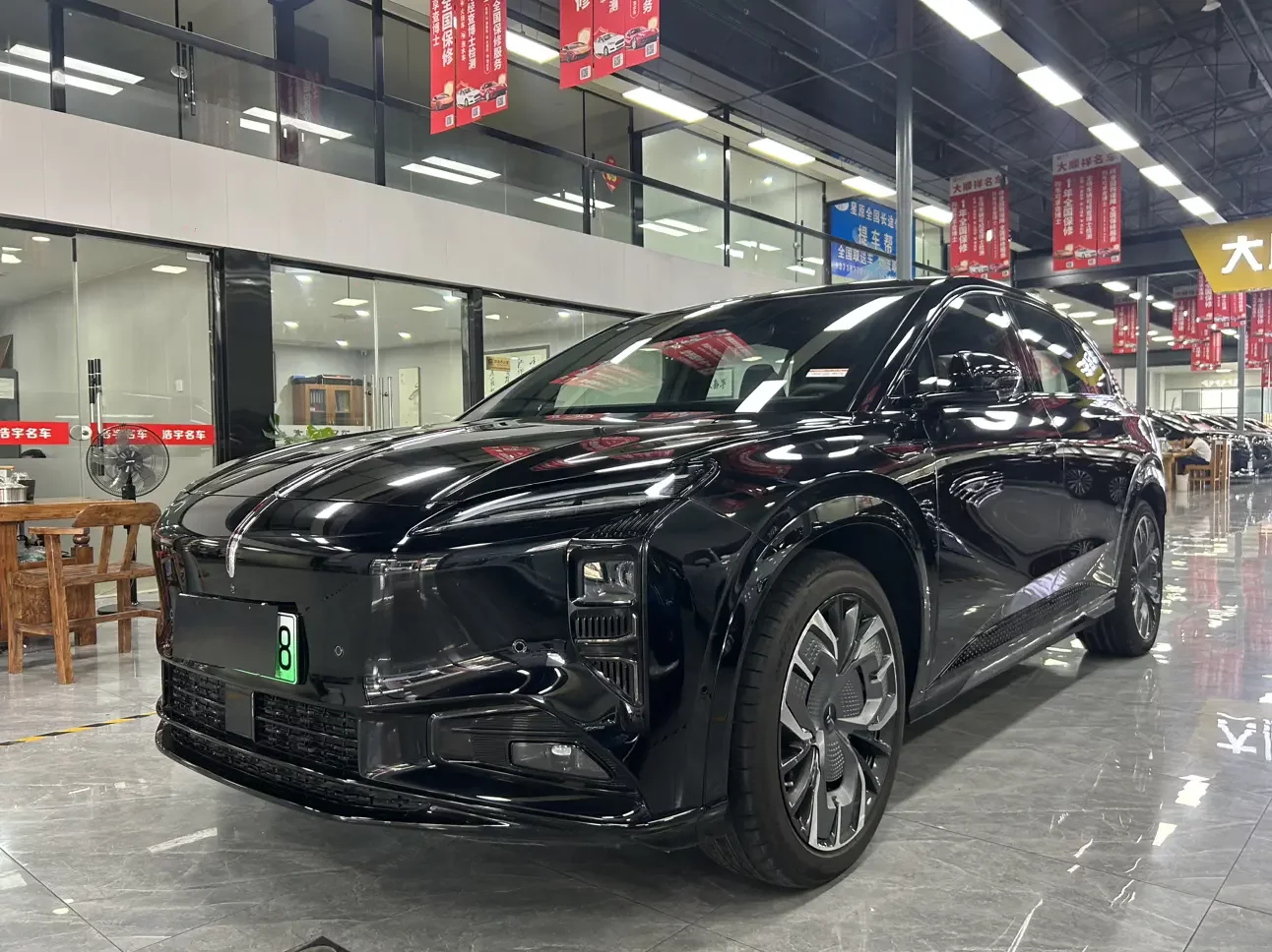 Hongqi Red Flag Tiangong 08  из Китая